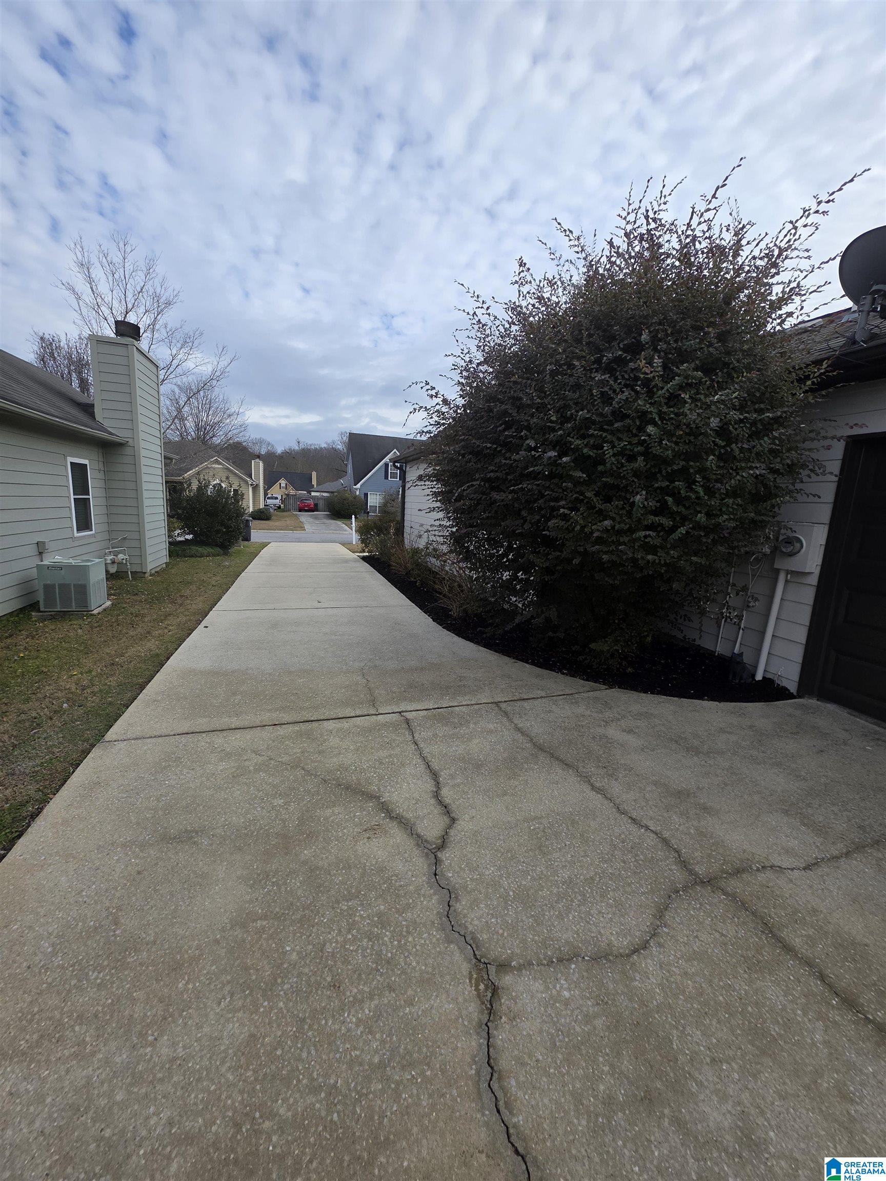 Homes for sale in Pelham, AL | 304 Mills Way, Pelham, AL 35124 | MLS# 21441998