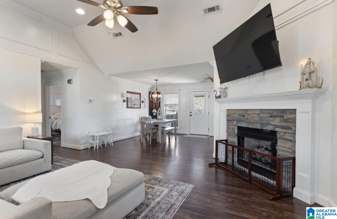 Homes for sale in Thorsby, AL | 53 County Road 1072, Thorsby, AL 35171 | MLS# 21442003