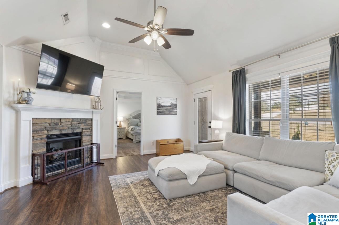 Homes for sale in Thorsby, AL | 53 County Road 1072, Thorsby, AL 35171 | MLS# 21442003