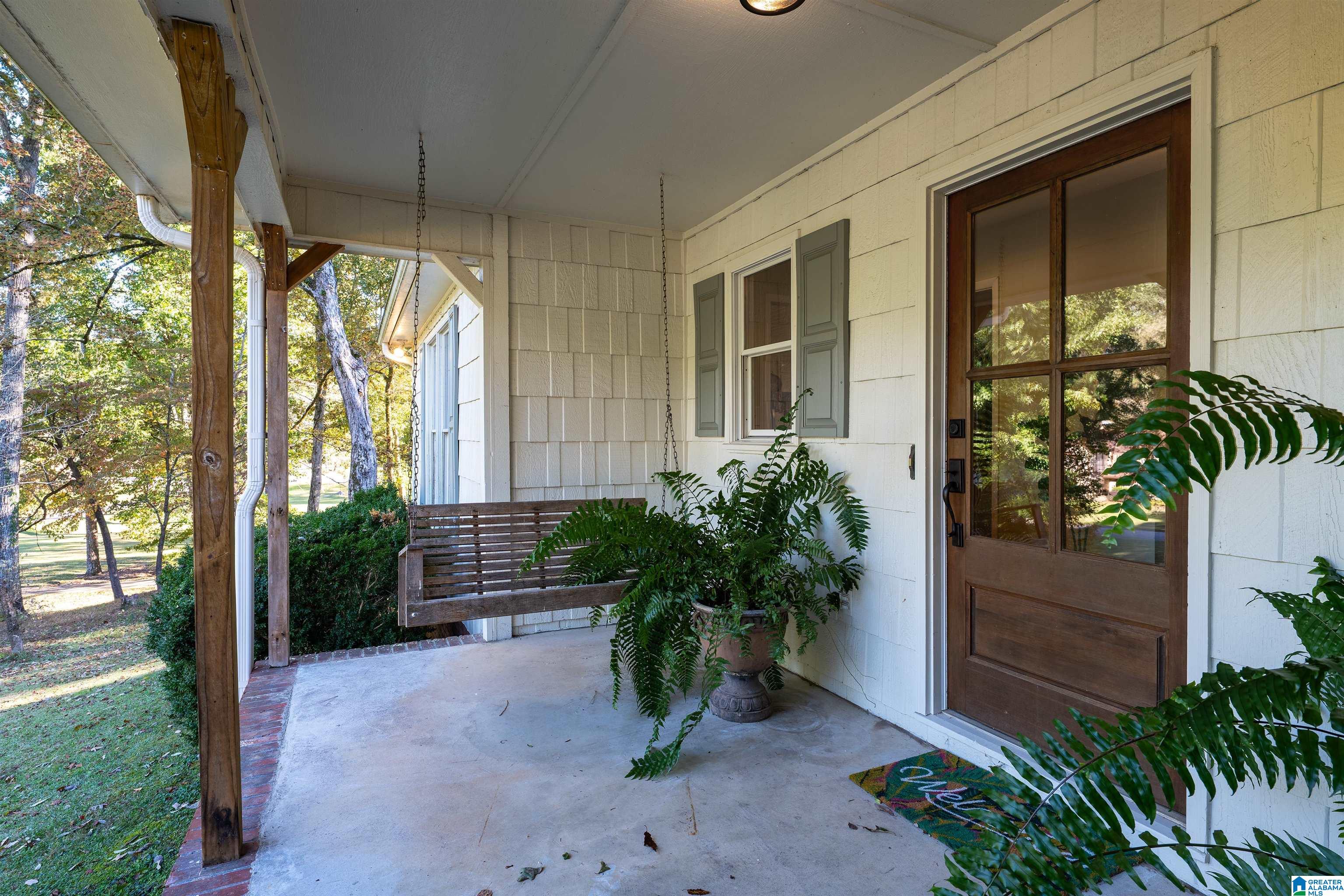 Homes for sale in Leeds, AL | 508 Julianne Dr, Leeds, AL 35094 | MLS# 21442004