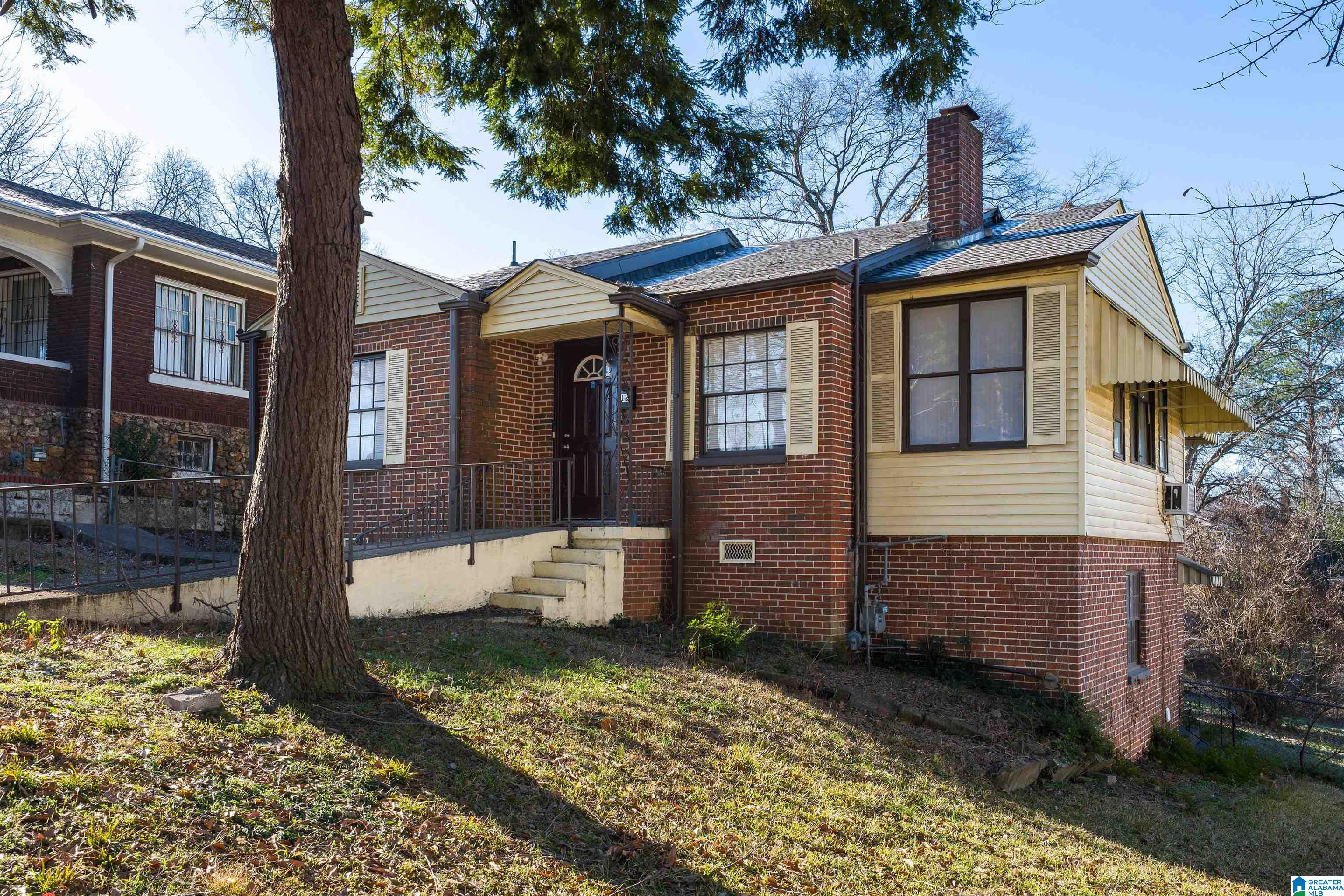 Homes for sale in Birmingham, AL | 12 Norwood Circle, Birmingham, AL 35234 | MLS# 21442032