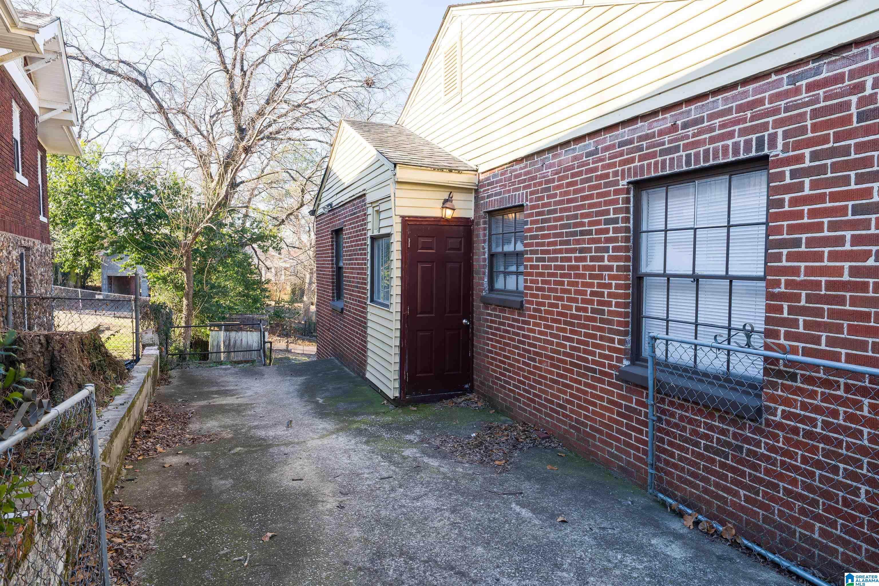 Homes for sale in Birmingham, AL | 12 Norwood Circle, Birmingham, AL 35234 | MLS# 21442032