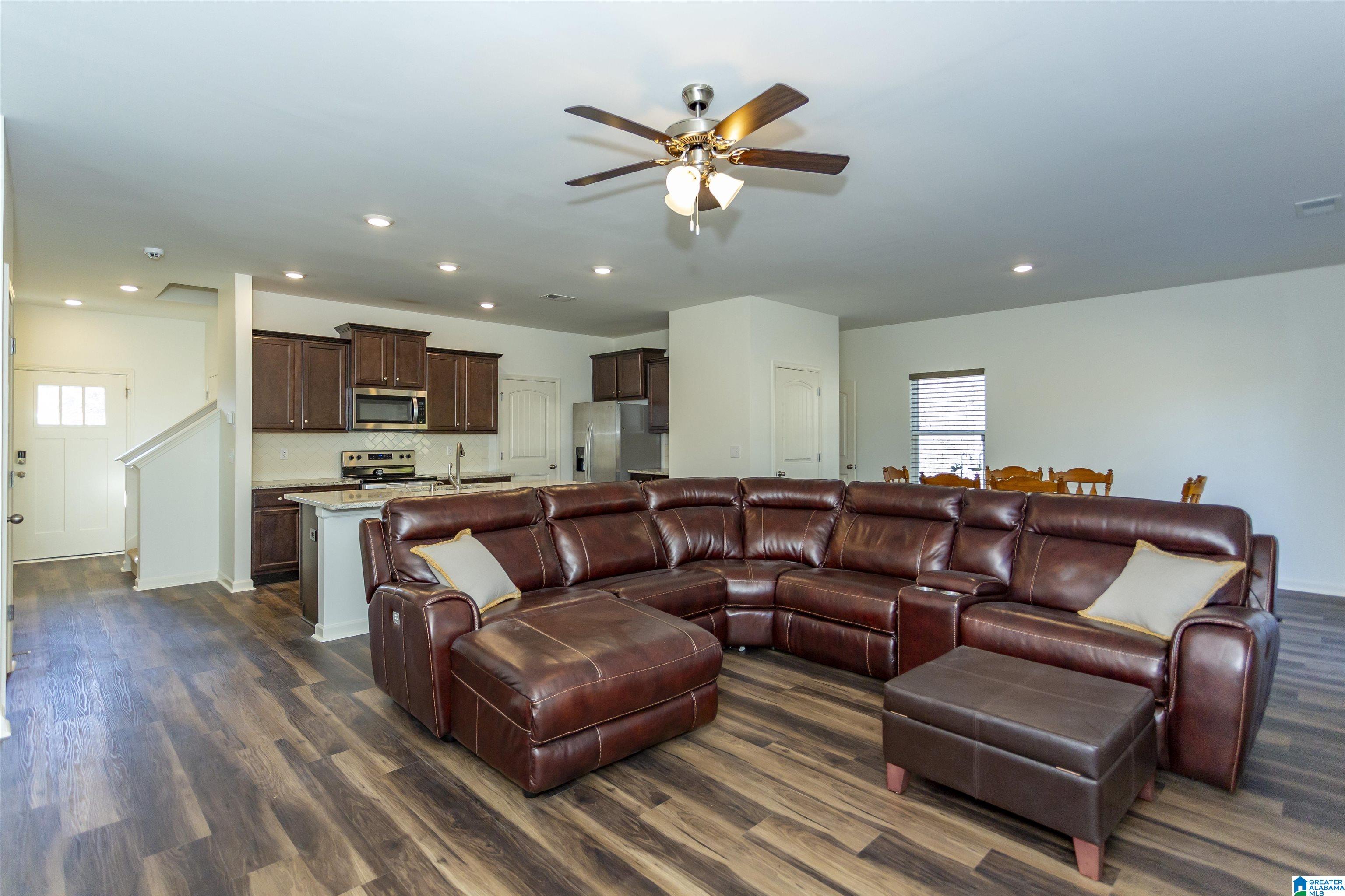 Homes for sale in Leeds, AL | 677 Johnnys Cove, Leeds, AL 35094 | MLS# 21442041