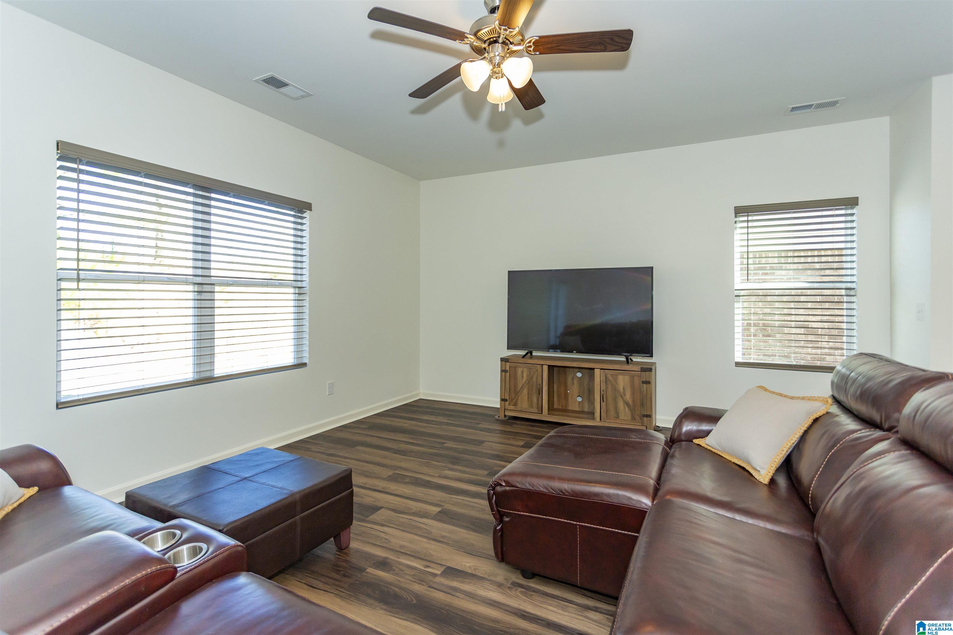 Homes for sale in Leeds, AL | 677 Johnnys Cove, Leeds, AL 35094 | MLS# 21442041