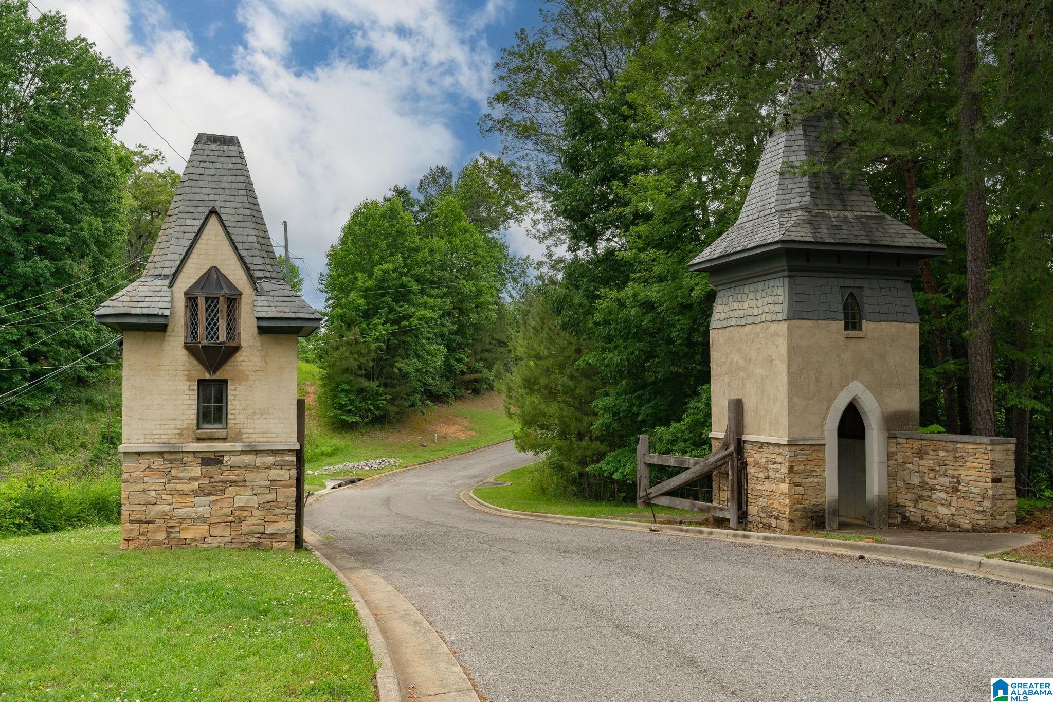 Homes for sale in Vestavia Hills, AL | 1616 Chateau Crest Lane, Vestavia Hills, AL 35216 | MLS# 21442044