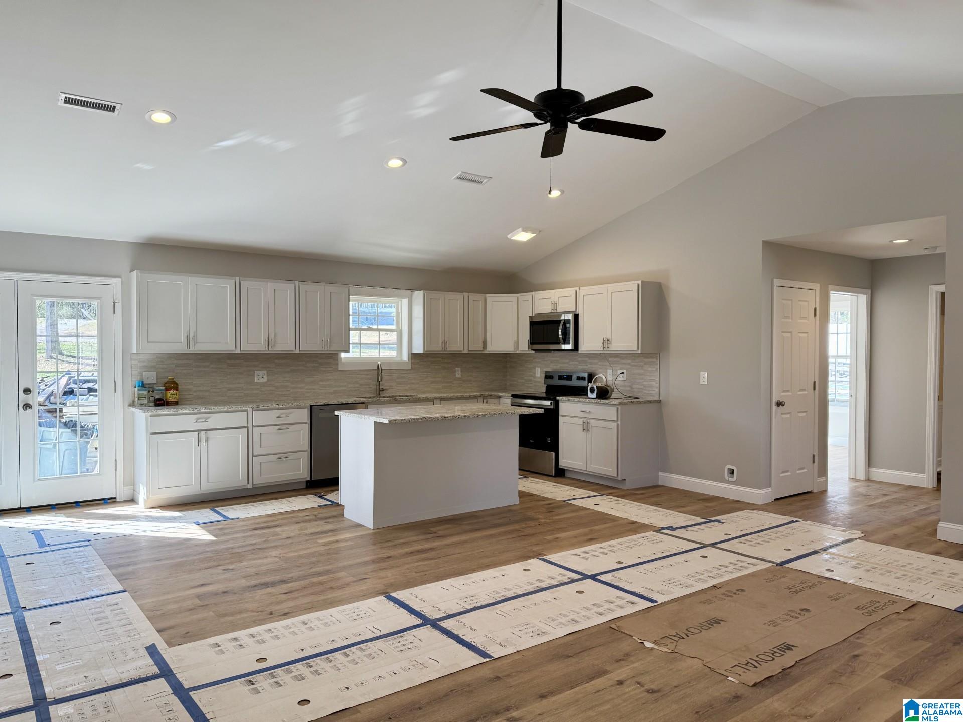 Homes for sale in Wedowee, AL | 124 Mashburn Dr, Wedowee, AL 36278 | MLS# 21442087