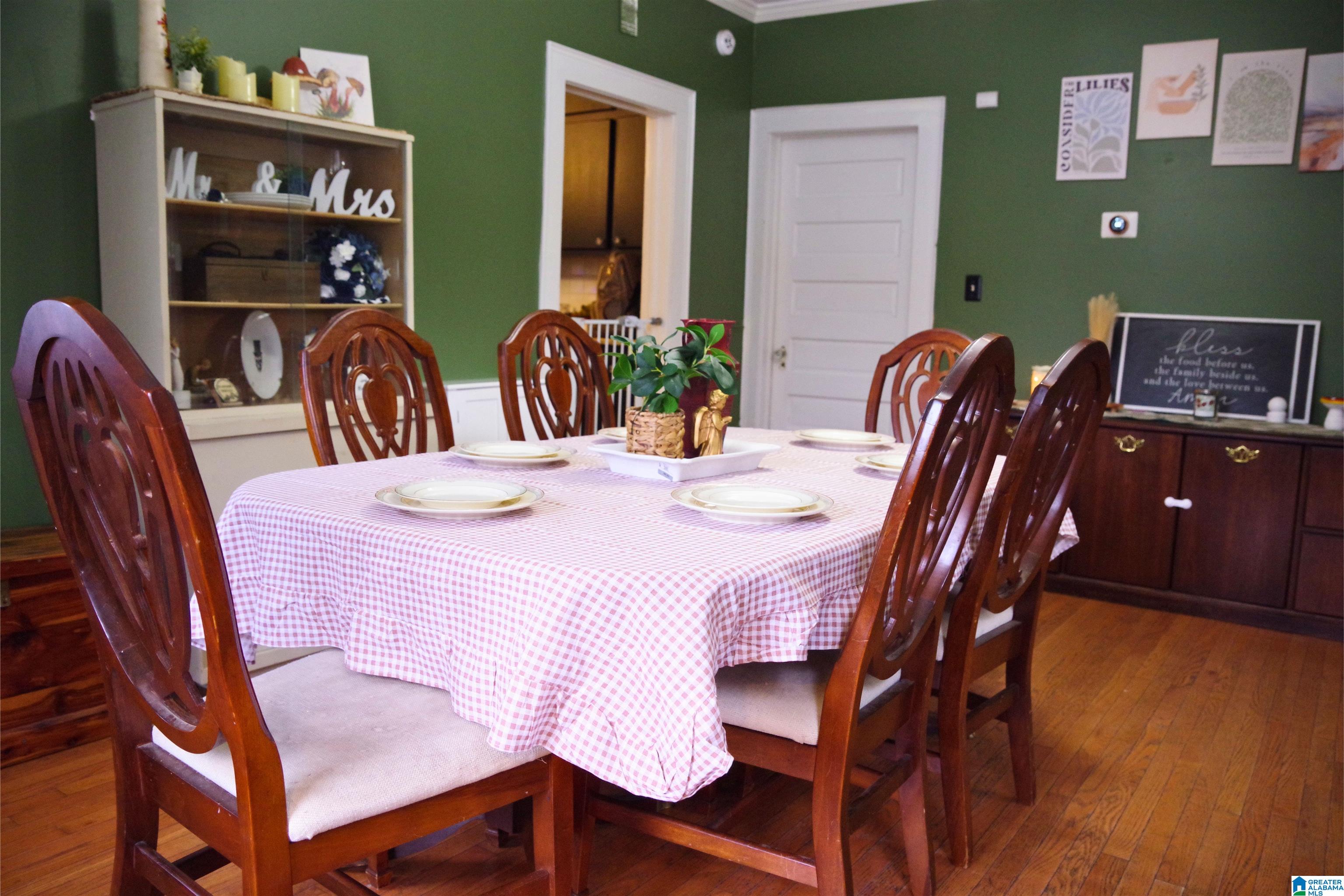 Homes for sale in Clanton, AL | 906 6Th Avenue N, Clanton, AL 35045 | MLS# 21442092