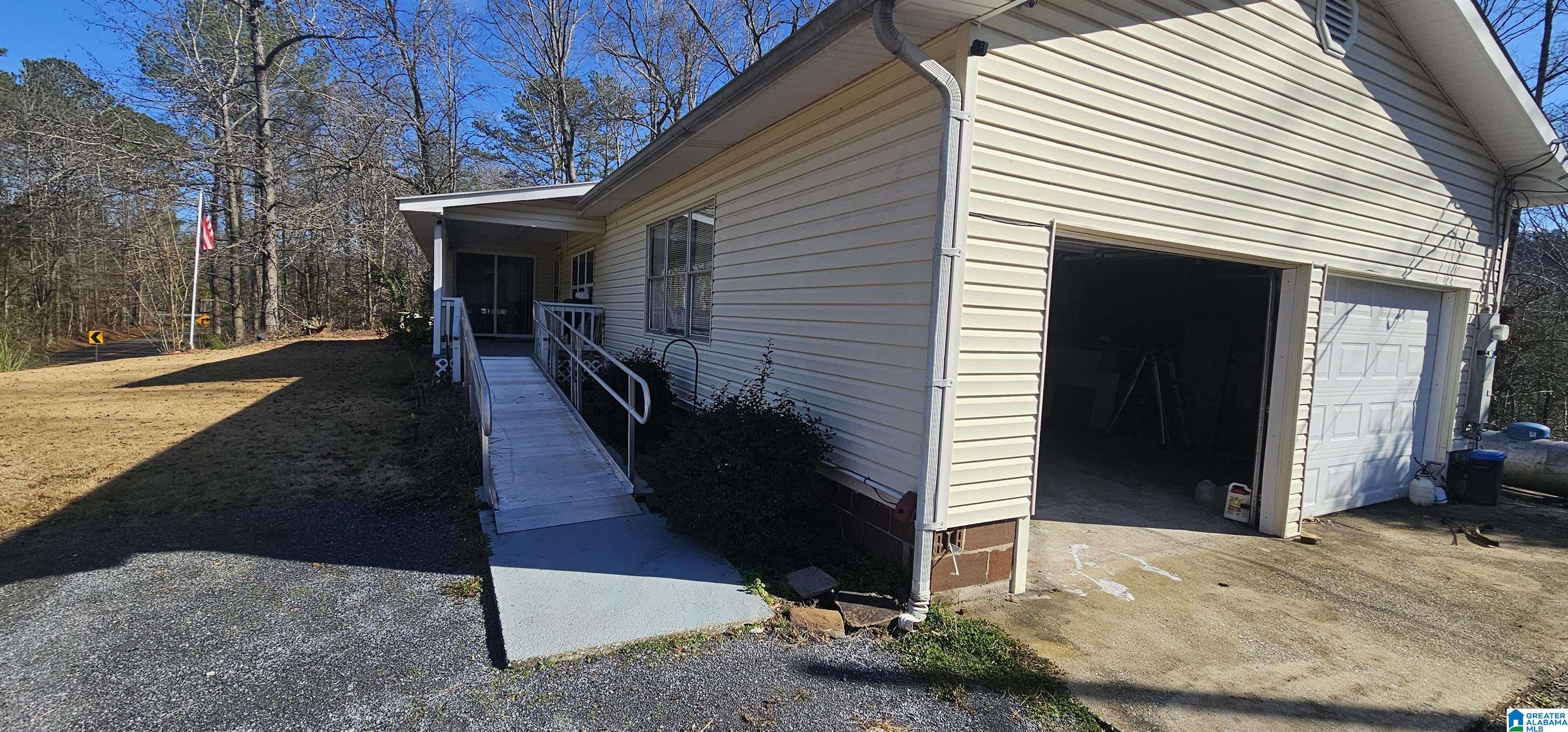 Homes for sale in Leeds, AL | 56925 Hwy 25, Leeds, AL 35094 | MLS# 21442126