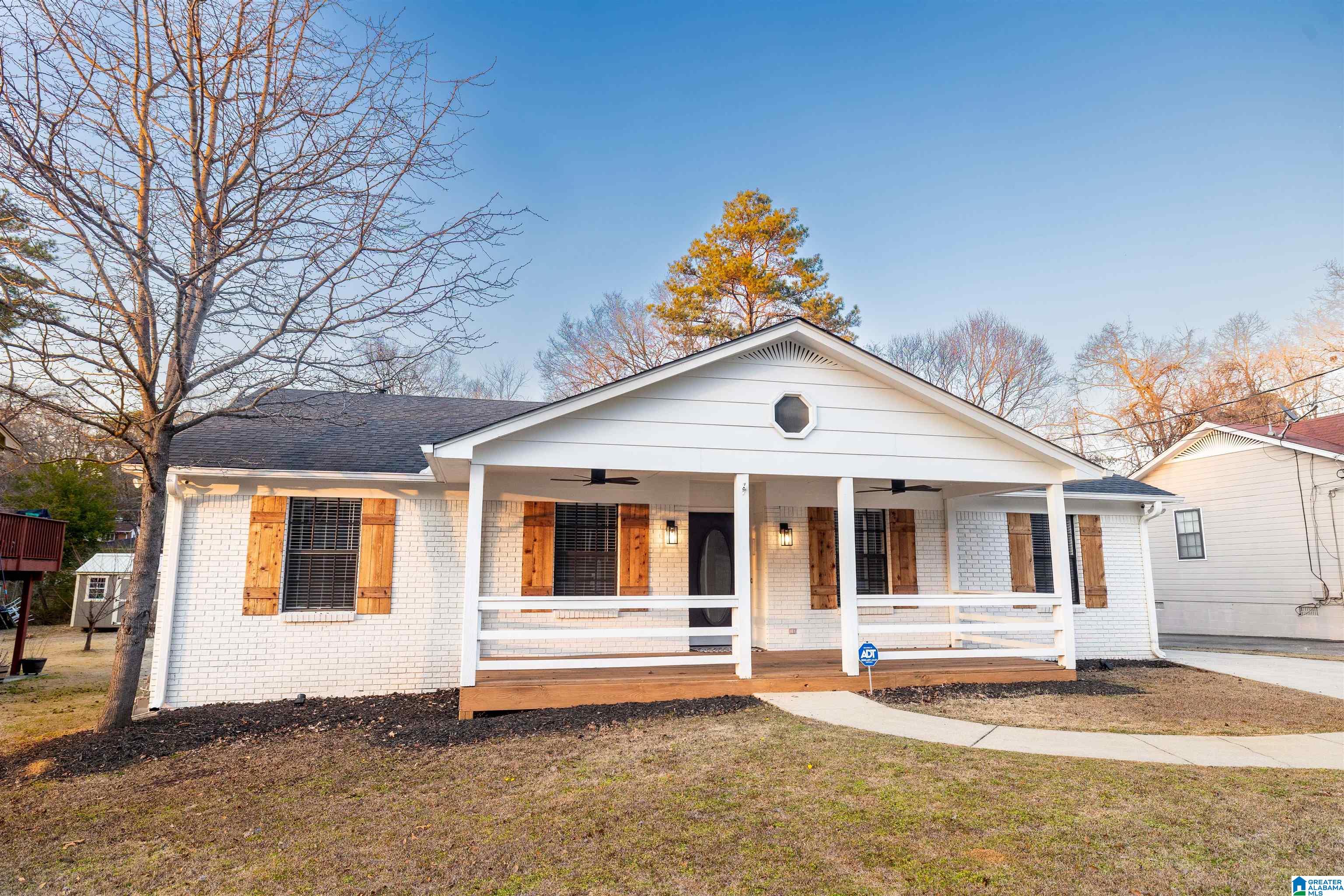 Homes for sale in Center Point, AL | 428 15th Terrace Nw, Center Point, AL 35215 | MLS# 21442162