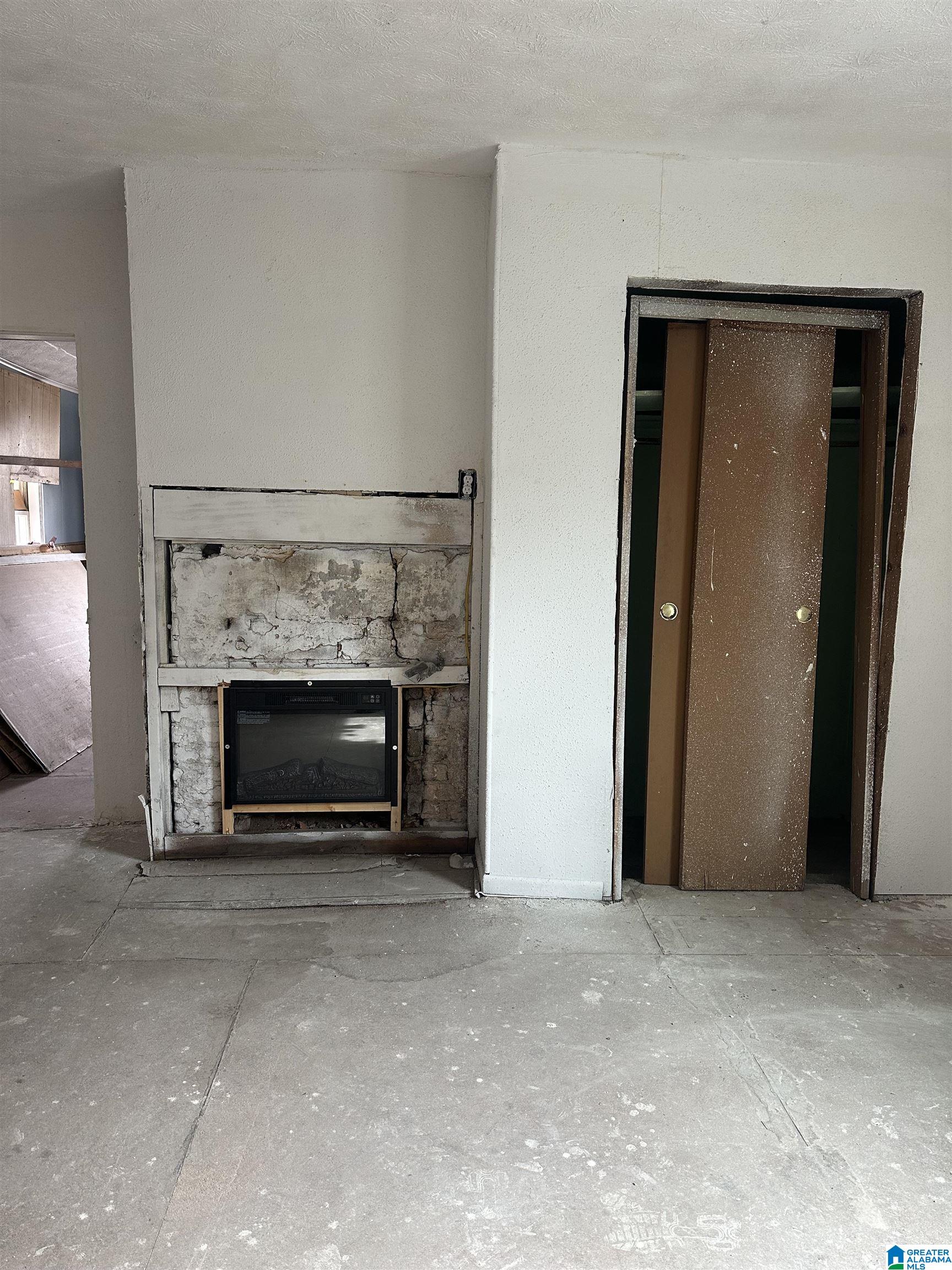 Homes for sale in Anniston, AL | 12 S Christine Avenue, Anniston, AL 36207 | MLS# 21442169