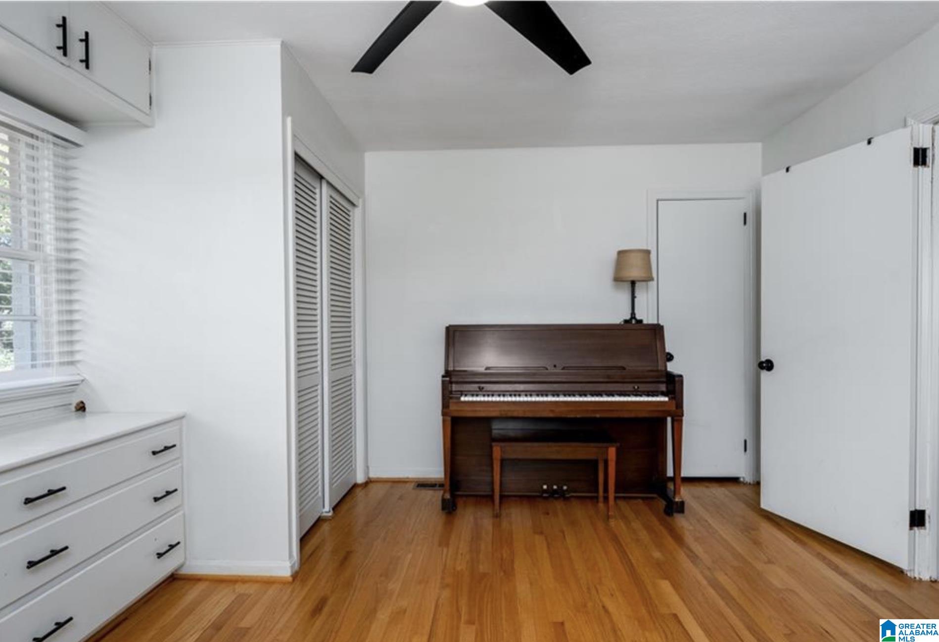 Homes for sale in Tuscaloosa, AL | 1929 Hargrove Road E, Tuscaloosa, AL 35405 | MLS# 21442175