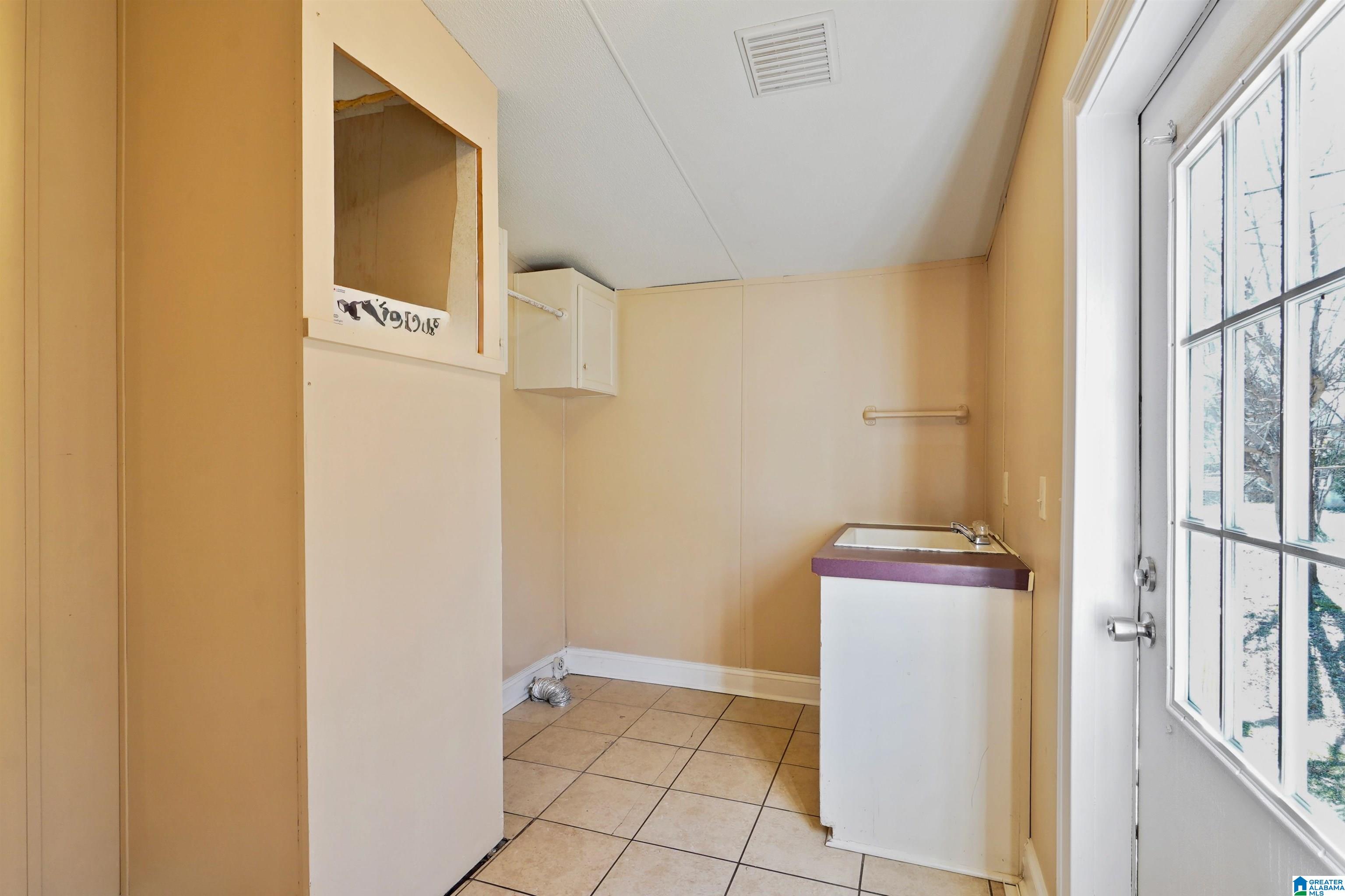 42nd image of 1401 Winfield Dr, Bessemer, AL 35022 | MLS# 21442202