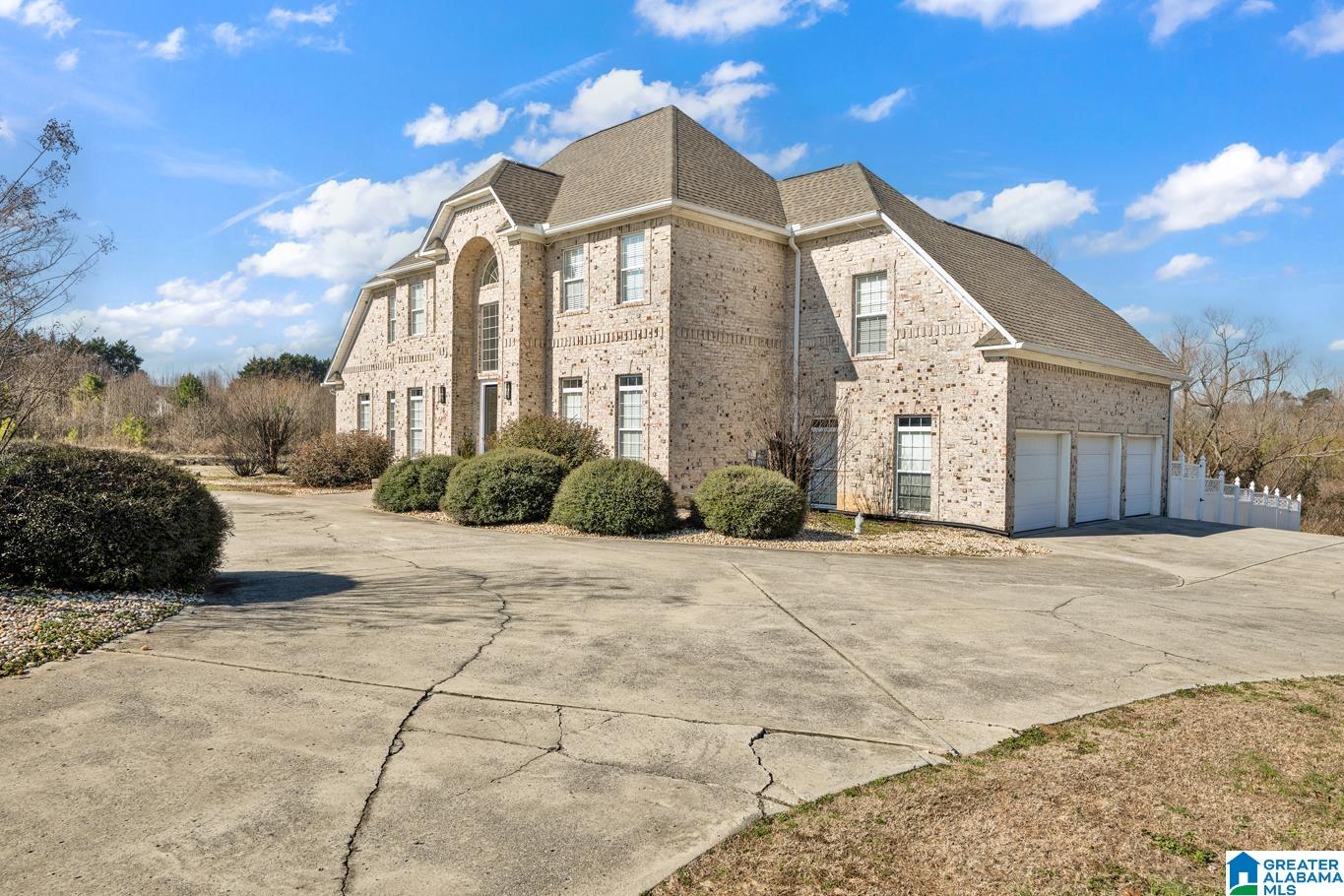 Homes for sale in Albertville, AL | 76 Derrick Circle, Albertville, AL 35951 | MLS# 21442203