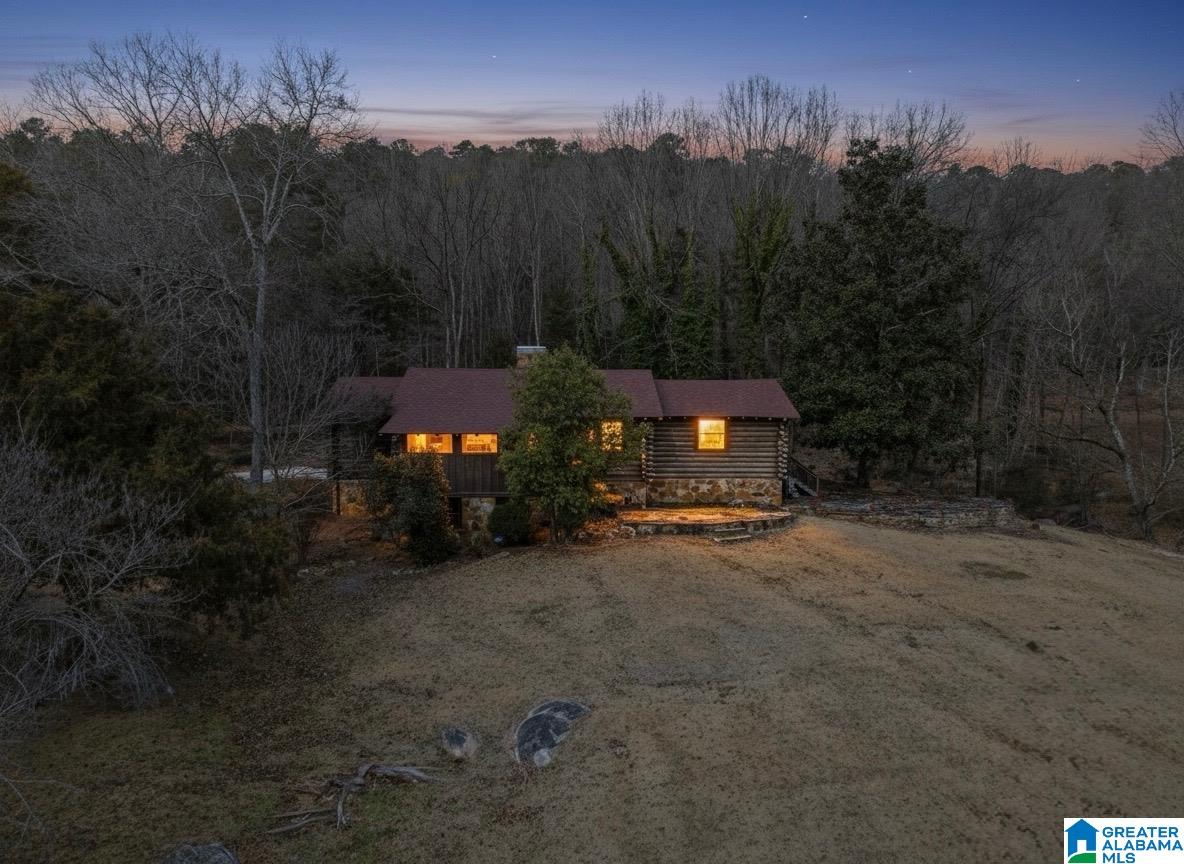 Homes for sale in Oneonta, AL | 504 4th Avenue W, Oneonta, AL 35121 | MLS# 21442206