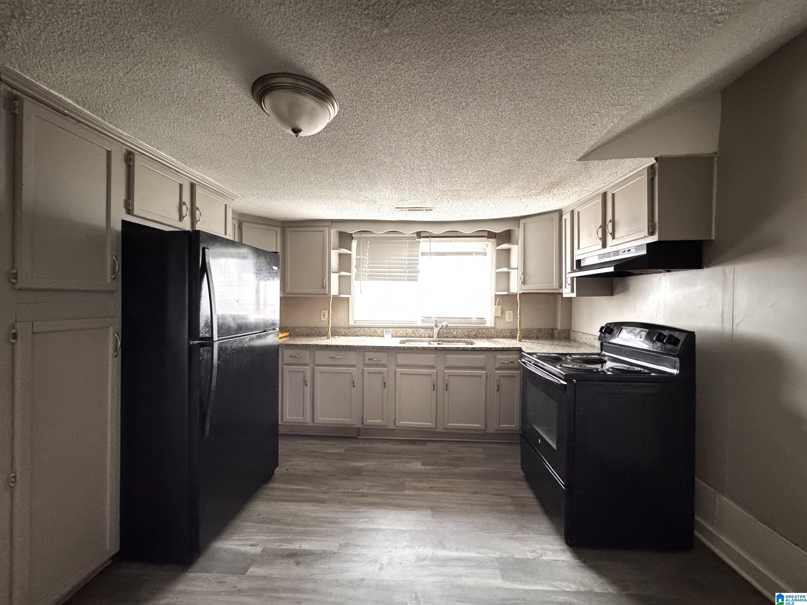 Homes for sale in Birmingham, AL | 3921 Viola Avenue Sw, Birmingham, AL 35221 | MLS# 21442214