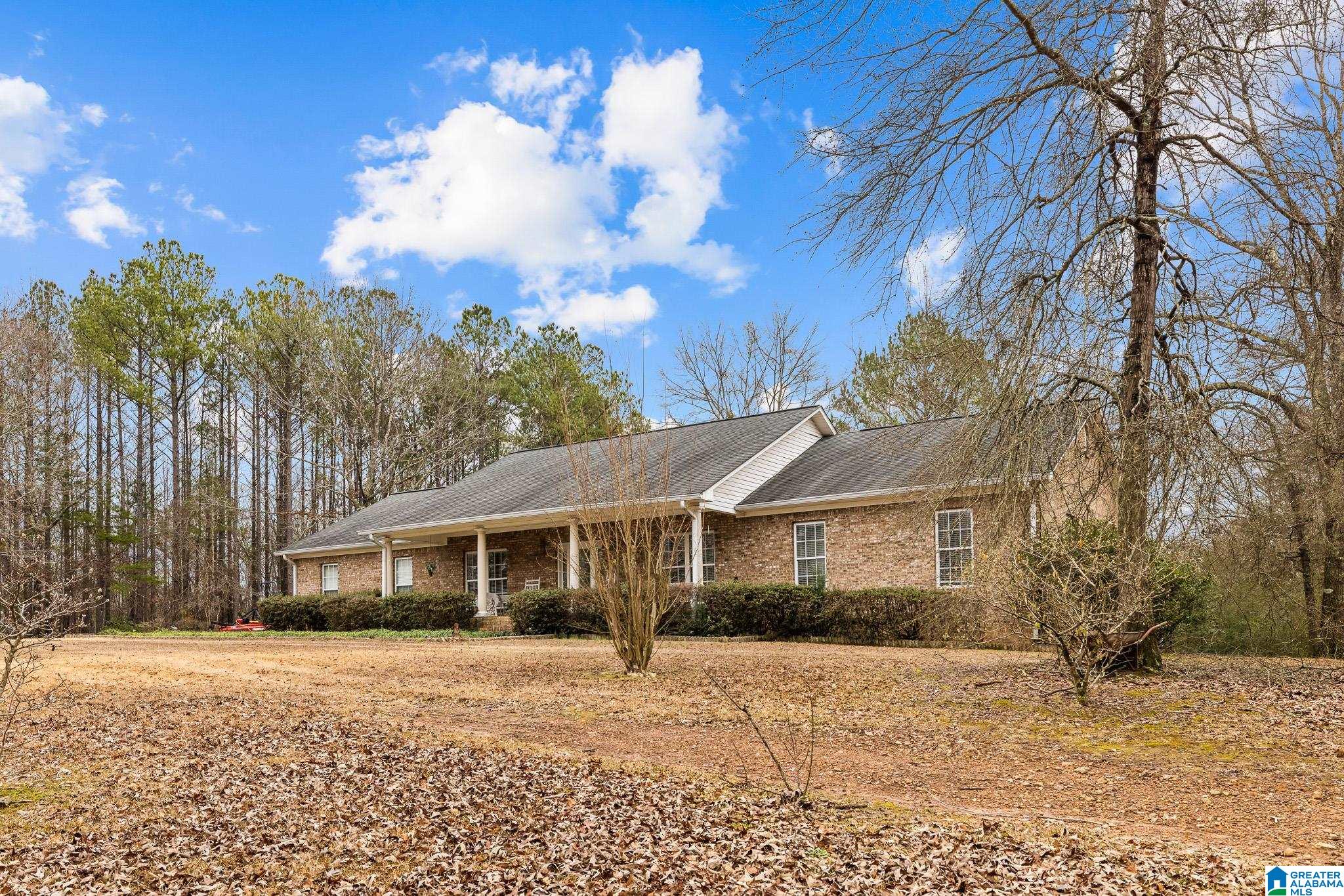 Homes for sale in Pell City, AL | 814 Deer Trace Road, Pell City, AL 35125 | MLS# 21442231