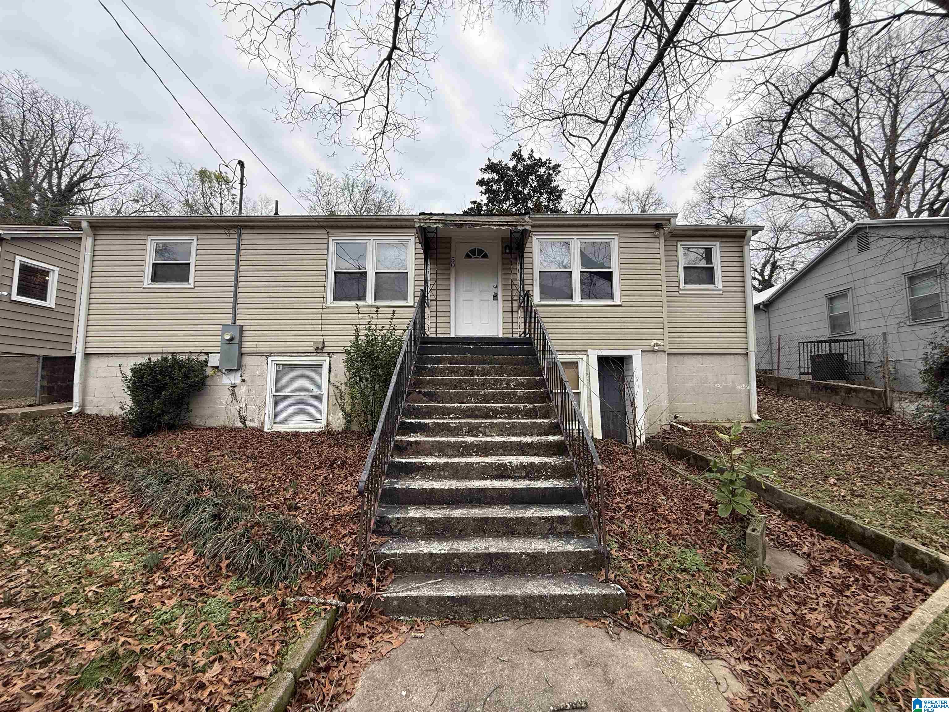 Homes for sale in Childersburg, AL | 50 Lakeside Dr, Childersburg, AL 35044 | MLS# 21442269