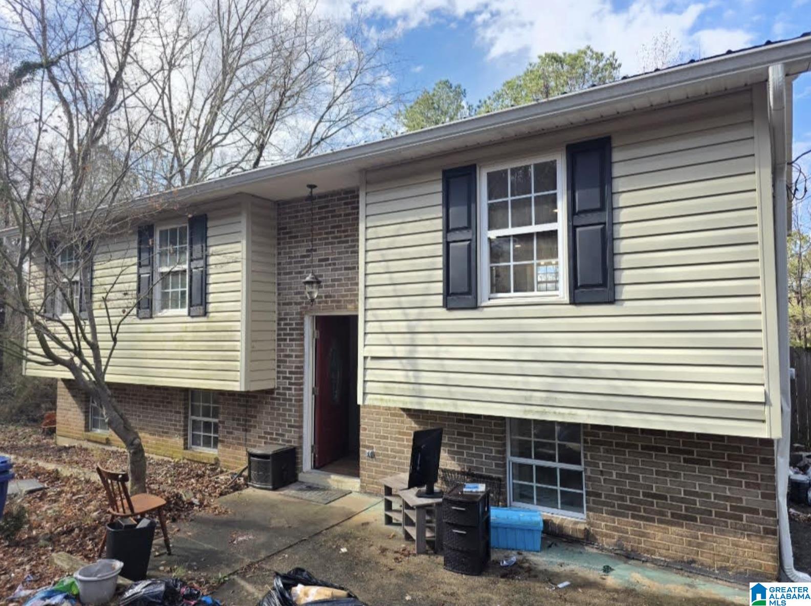 Homes for sale in Oxford, AL | 227 Southmoor Circle, Oxford, AL 36203 | MLS# 21442292