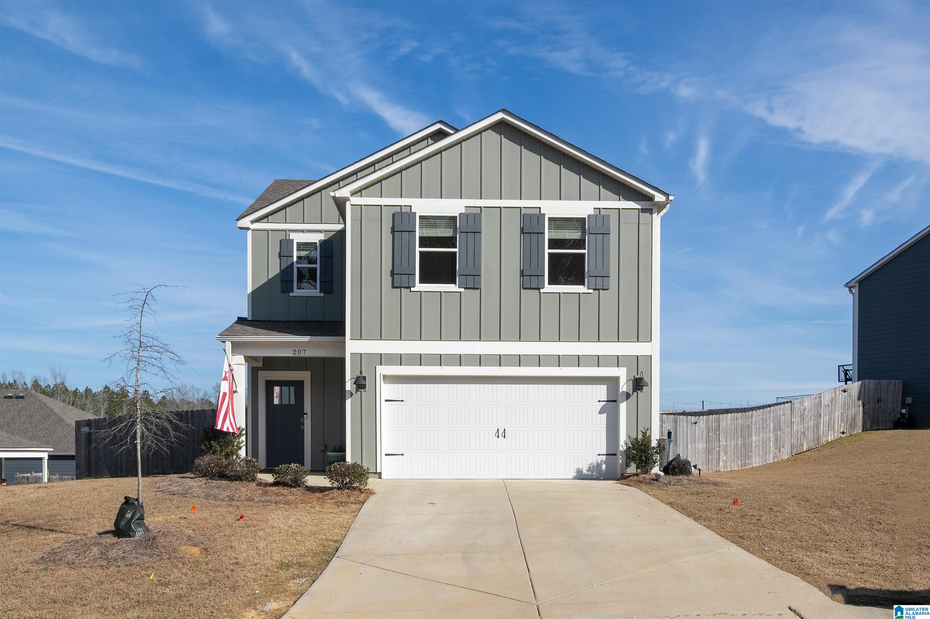 Homes for sale in Chelsea, AL | 207 Chelsea Park Circle, Chelsea, AL 35043 | MLS# 21442316