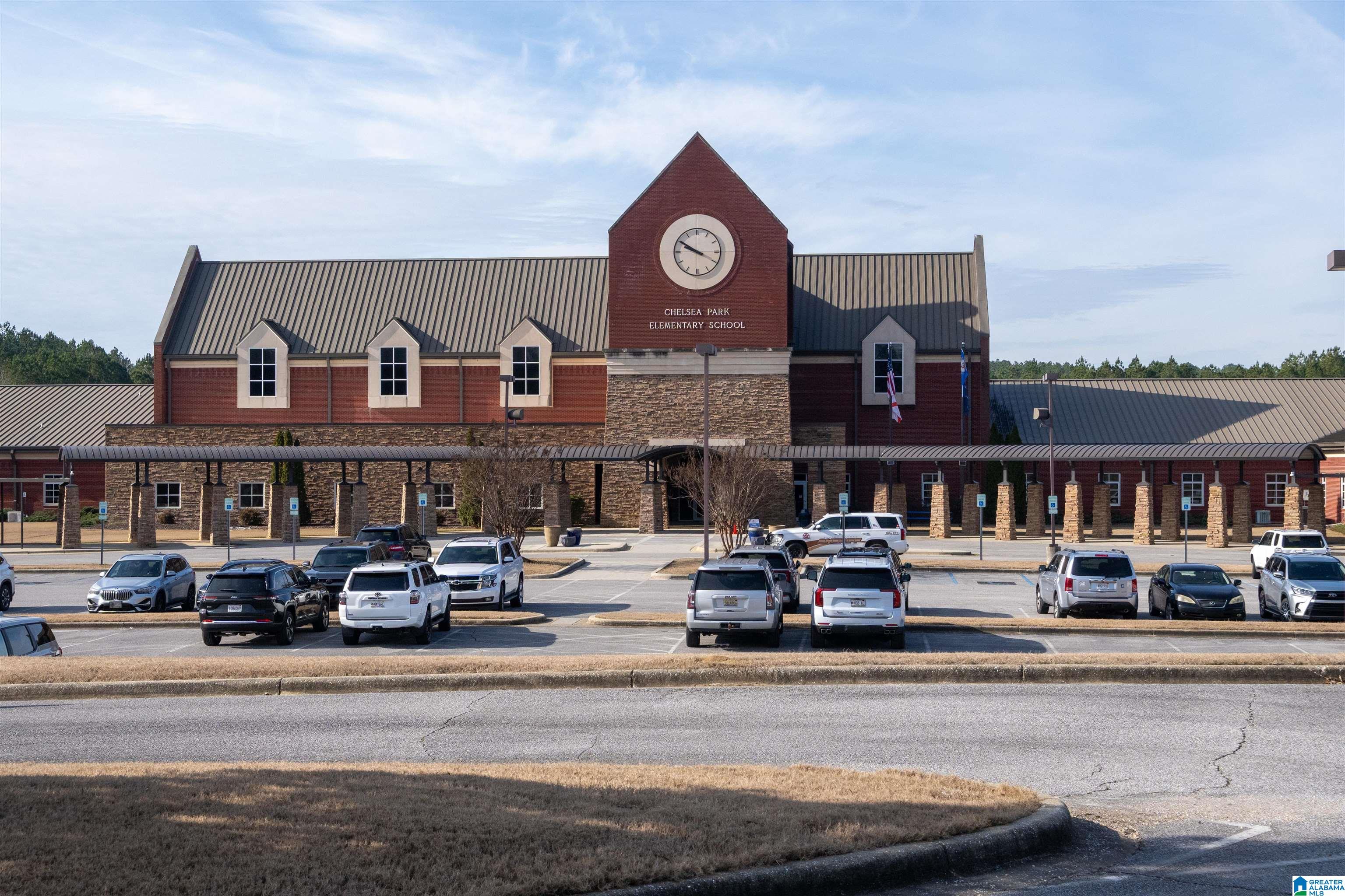 Homes for sale in Chelsea, AL | 207 Chelsea Park Circle, Chelsea, AL 35043 | MLS# 21442316