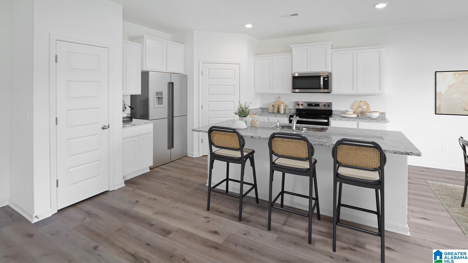 Homes for sale in Alabaster, AL | 409 Peavine Cove, Alabaster, AL 35007 | MLS# 21442321