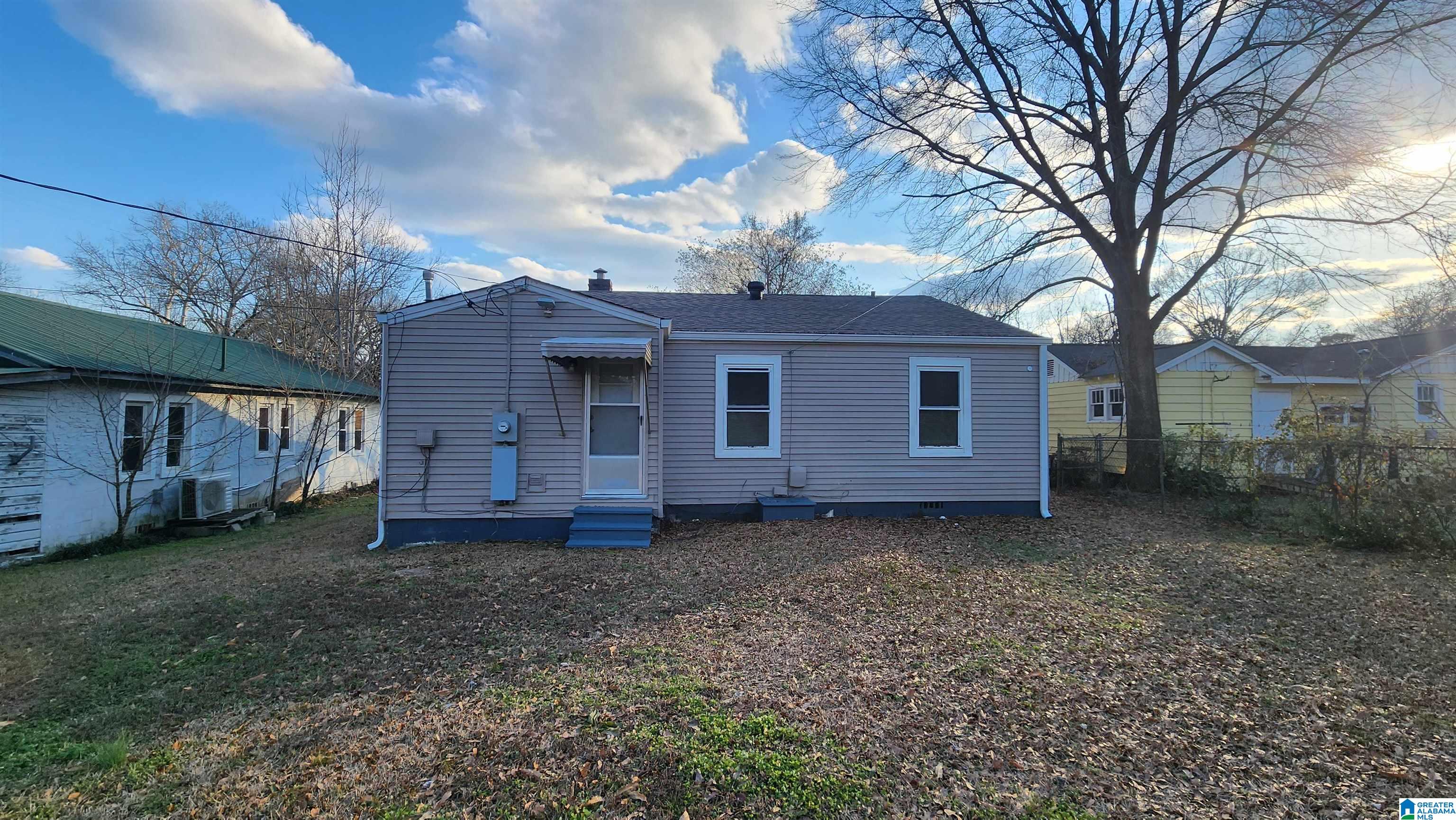 Homes for sale in Hueytown, AL | 202 Fairy Avenue, Hueytown, AL 35023 | MLS# 21442336