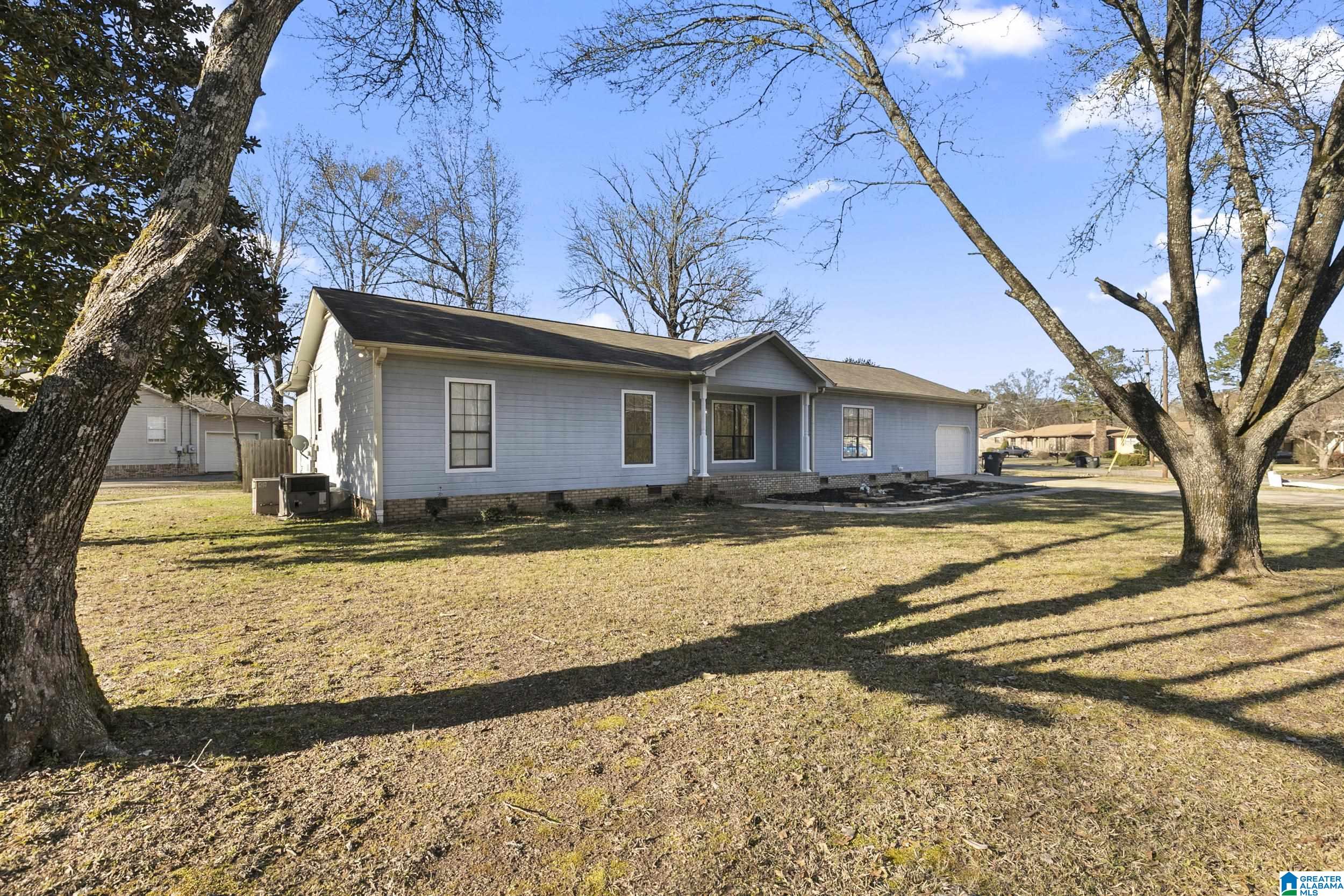 Homes for sale in Hueytown, AL | 632 Sunrise Boulevard, Hueytown, AL 35023 | MLS# 21442344