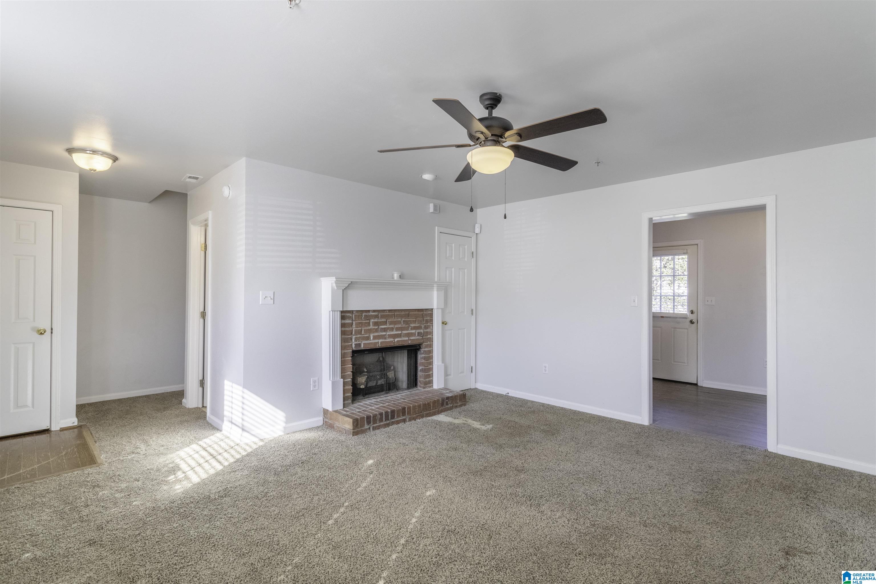 Homes for sale in Alabaster, AL | 121 Willow Point Lane, Alabaster, AL 35007 | MLS# 21442352