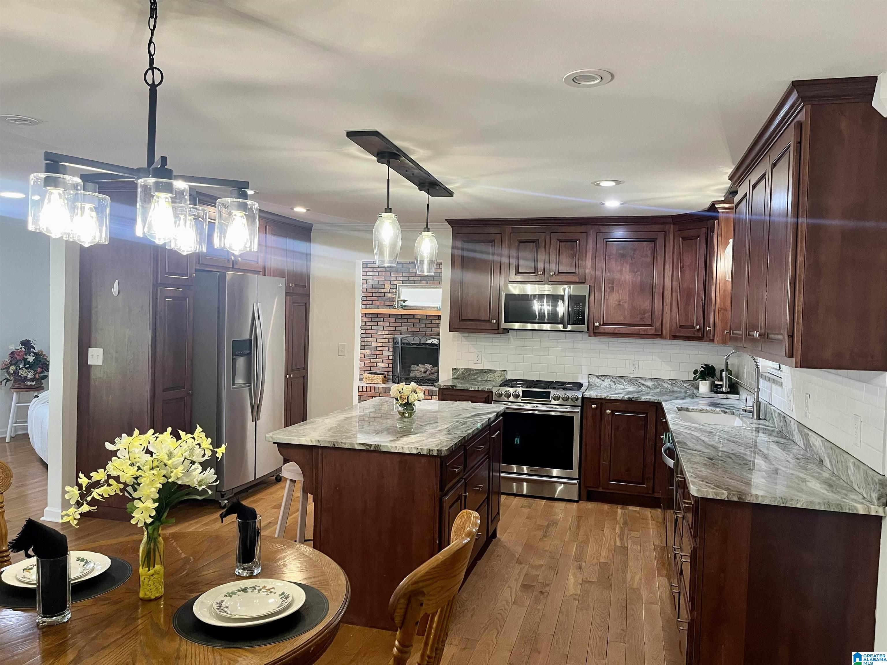 Homes for sale in Gardendale, AL | 1220 W Forest Dr, Gardendale, AL 35071 | MLS# 21442388