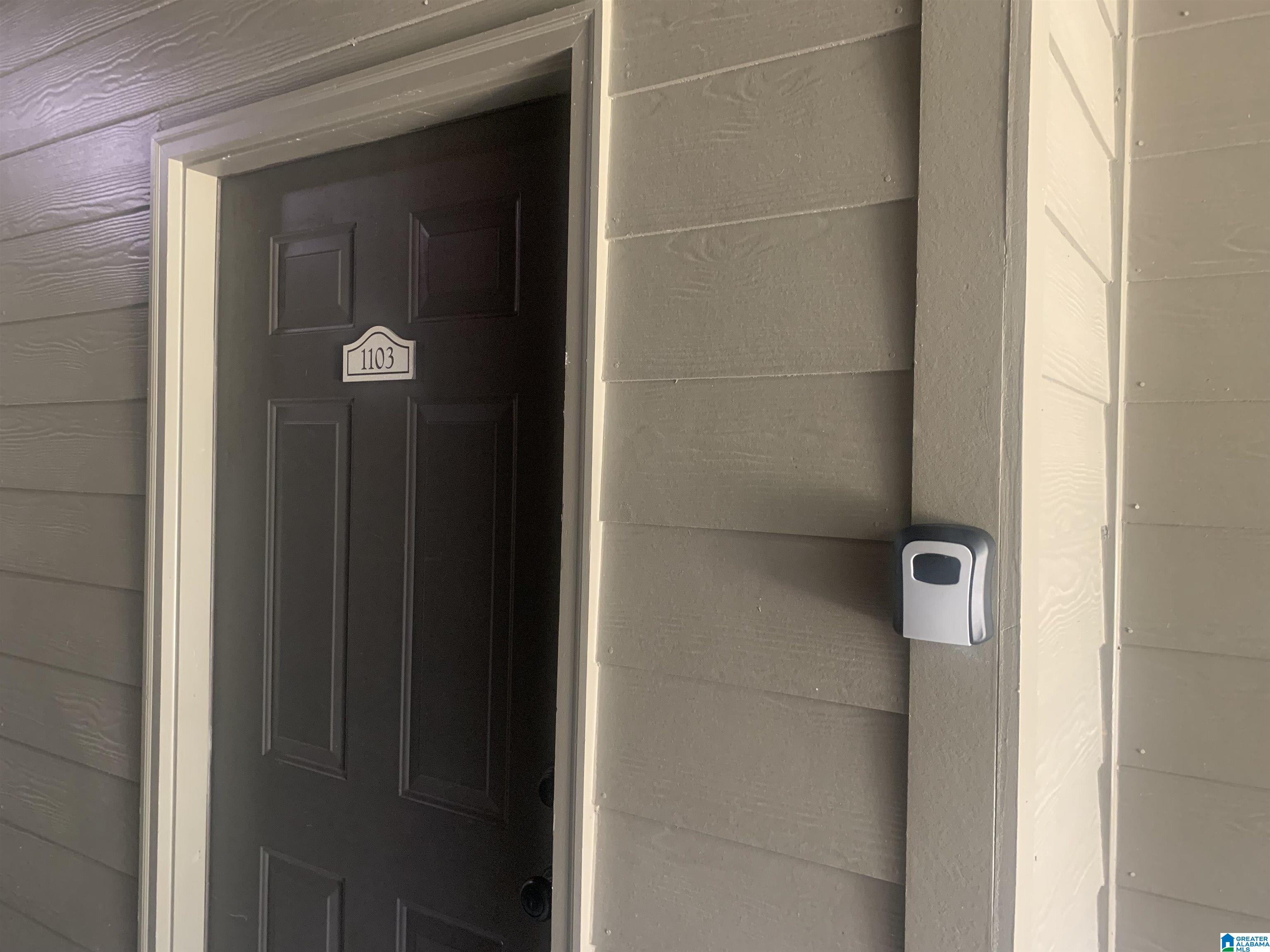 Homes for sale in Hoover, AL | 1103 Riverhaven Pl #1103, Hoover, AL 35244 | MLS# 21442391