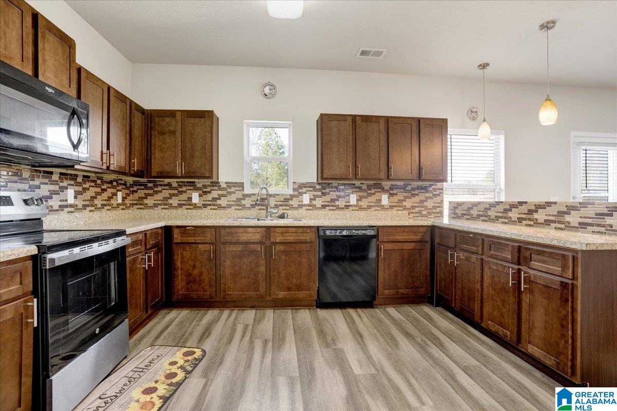 Homes for sale in Springville, AL | 820 Clover Circle, Springville, AL 35146 | MLS# 21442412