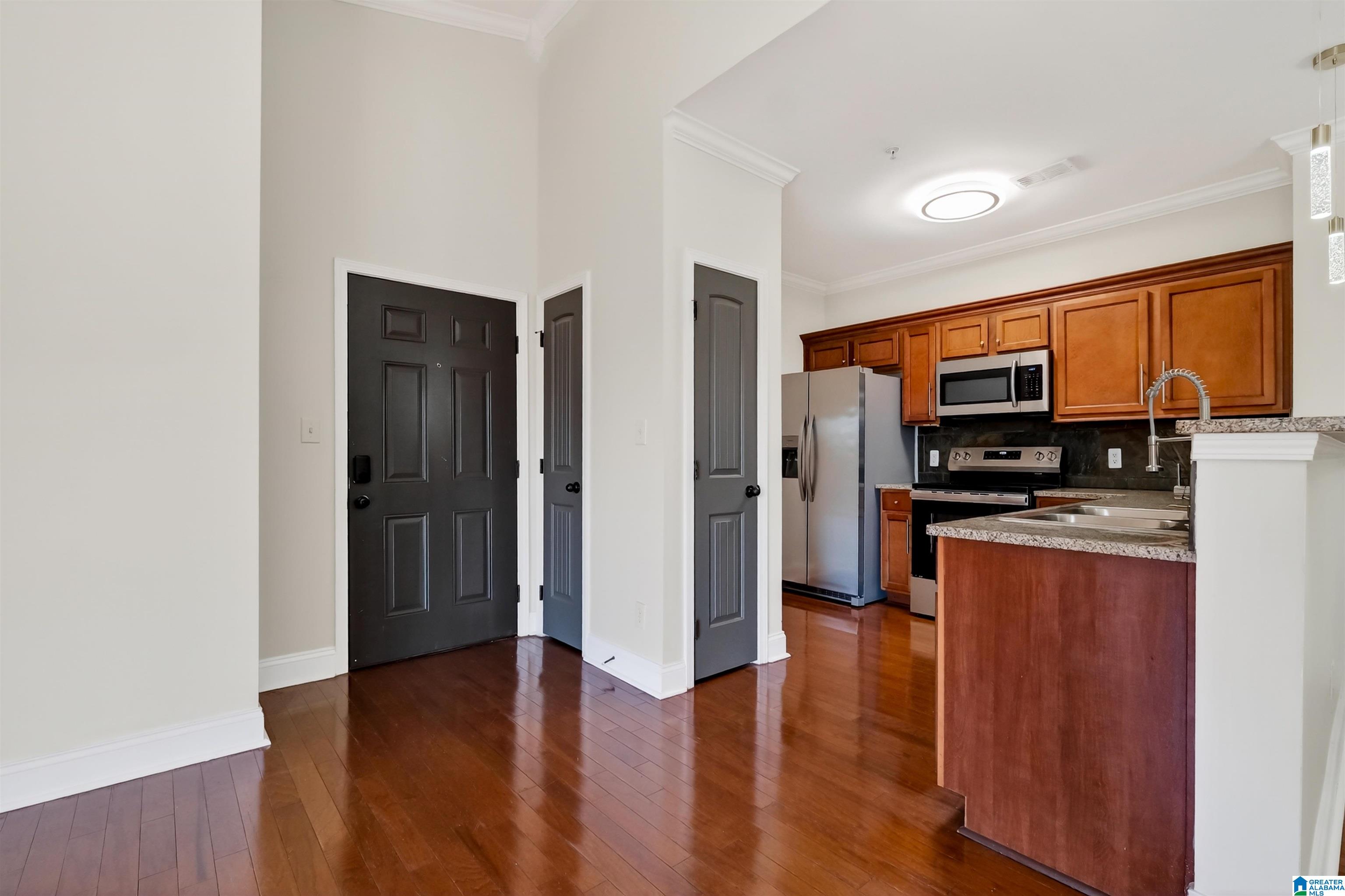 Homes for sale in Hoover, AL | 1123 Riverhaven Pl #1123, Hoover, AL 35244 | MLS# 21442415