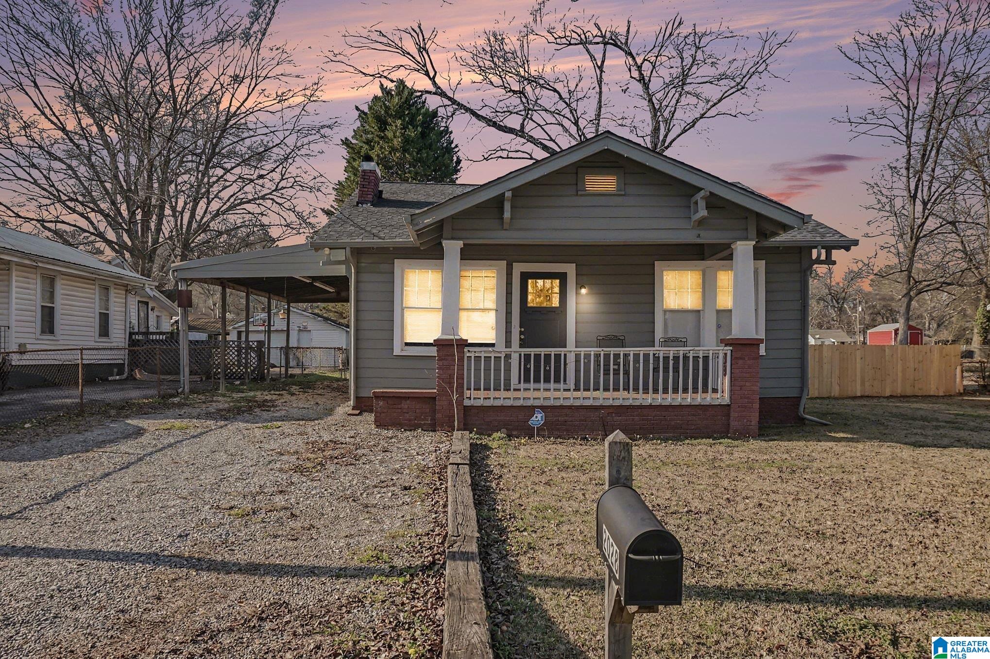 Homes for sale in Hueytown, AL | 2028 28th Avenue N, Hueytown, AL 35023 | MLS# 21442420