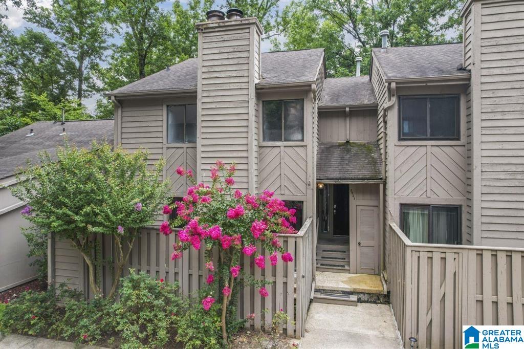 Homes for sale in Birmingham, AL | 2423 Eagle Court #2423, Birmingham, AL 35216 | MLS# 21442467