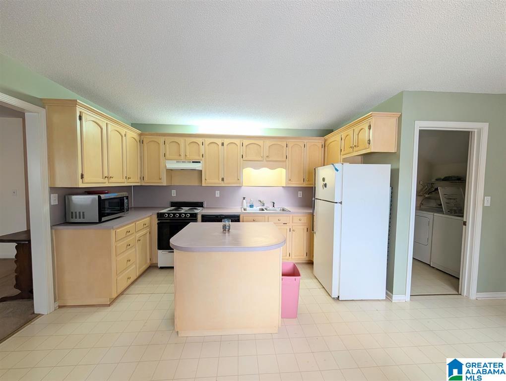 Homes for sale in Adger, AL | 679 Quinns Landing, Adger, AL 35006 | MLS# 21442488