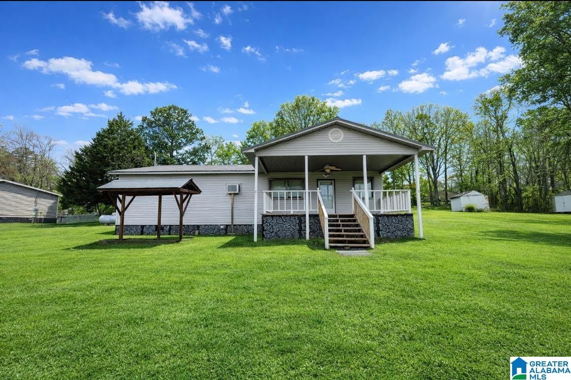 Homes for sale in Riverside, AL | 359 Arrowhead Dr, Riverside, AL 35135 | MLS# 21442527