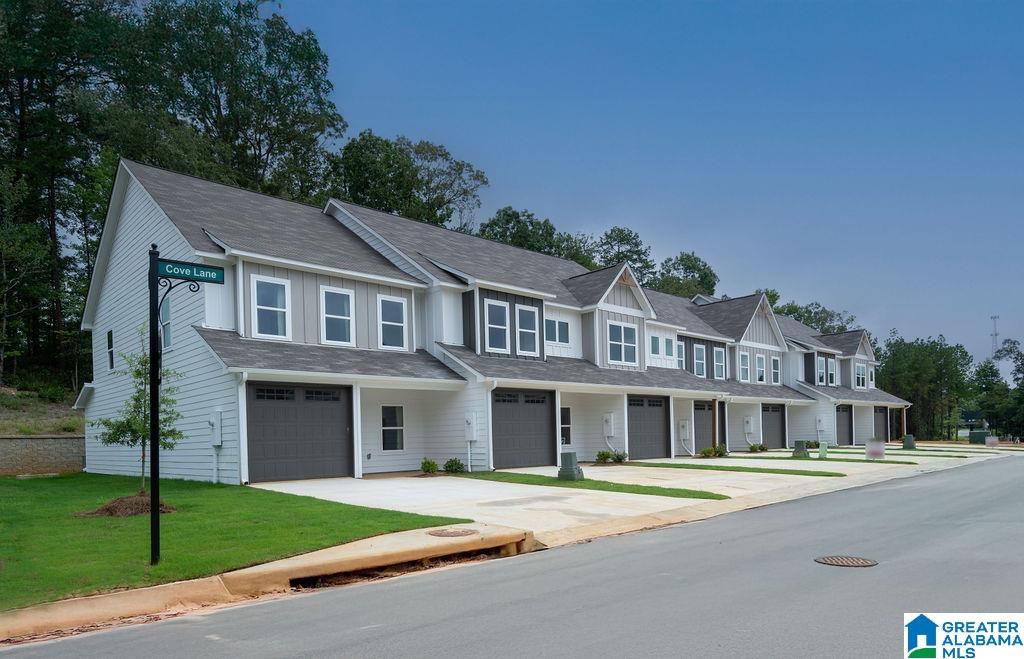 Homes for sale in Woodstock, AL | 22132 Cove Lane, Woodstock, AL 35111 | MLS# 21442542
