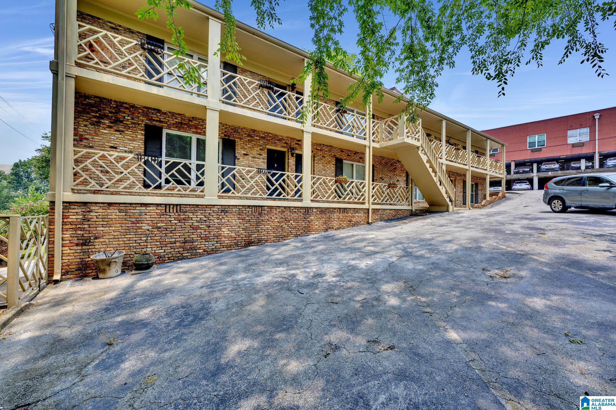 Homes for sale in Birmingham, AL | 2825 Highland Avenue S #3, Birmingham, AL 35205 | MLS# 21442558