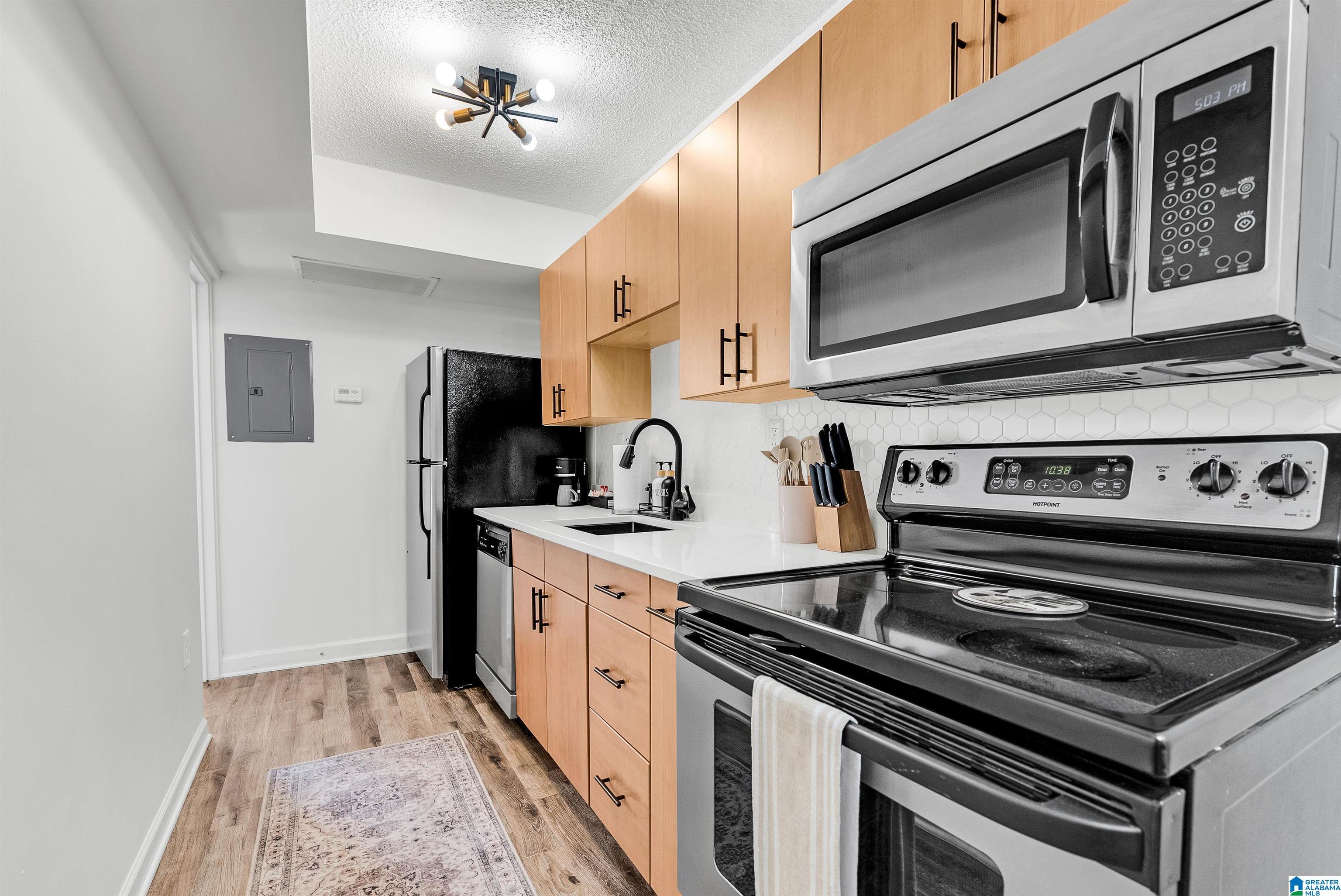 Homes for sale in Birmingham, AL | 2990 Rhodes Circle S #215, Birmingham, AL 35205 | MLS# 21442563