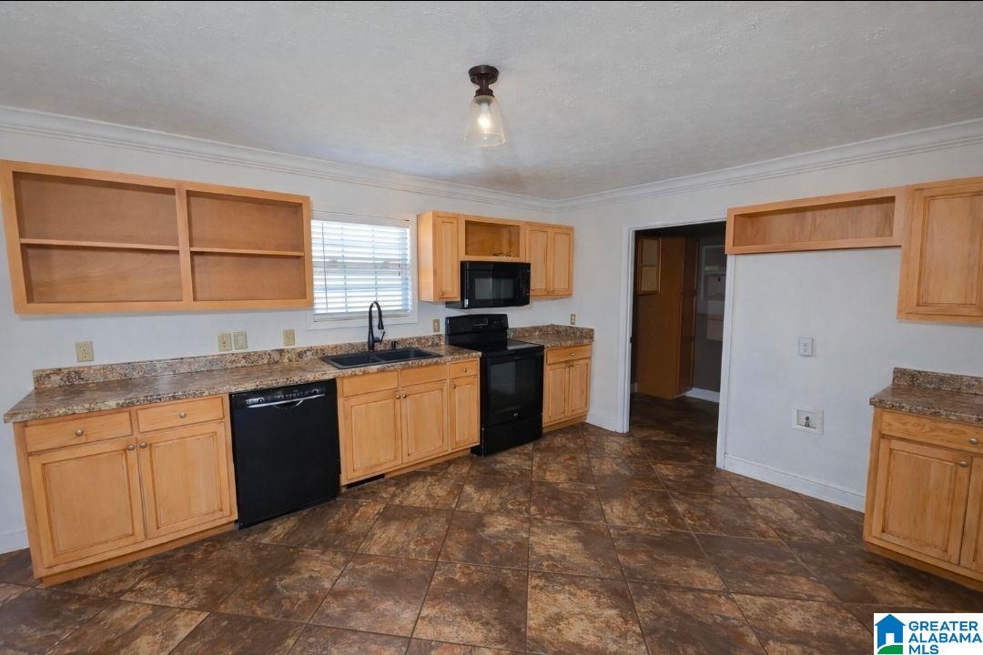 Homes for sale in Holly Pond, AL | 901 County Road 695, Holly Pond, AL 35083 | MLS# 21442564