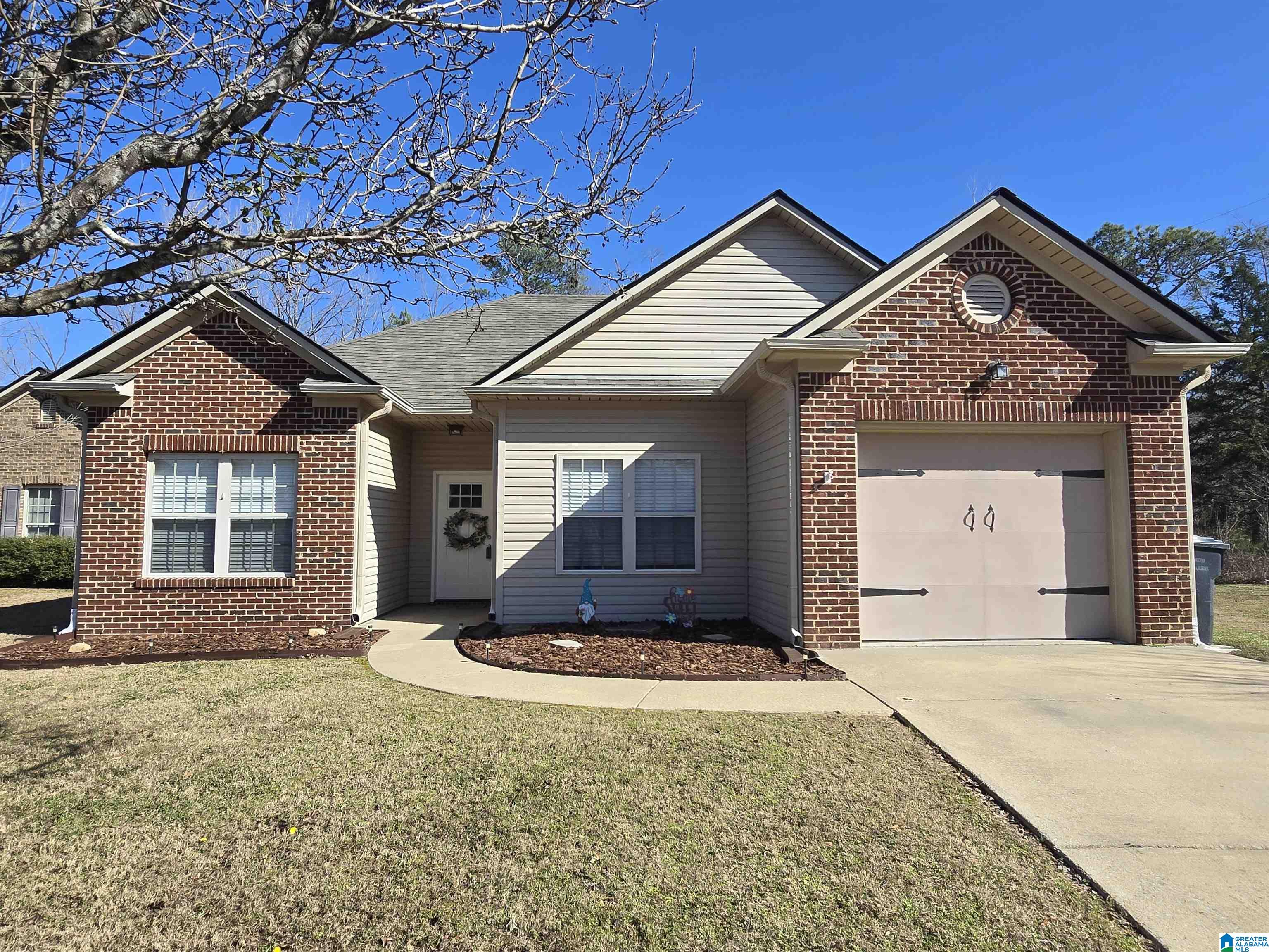 Homes for sale in Calera, AL | 1003 Meriweather Dr, Calera, AL 35040 | MLS# 21442568