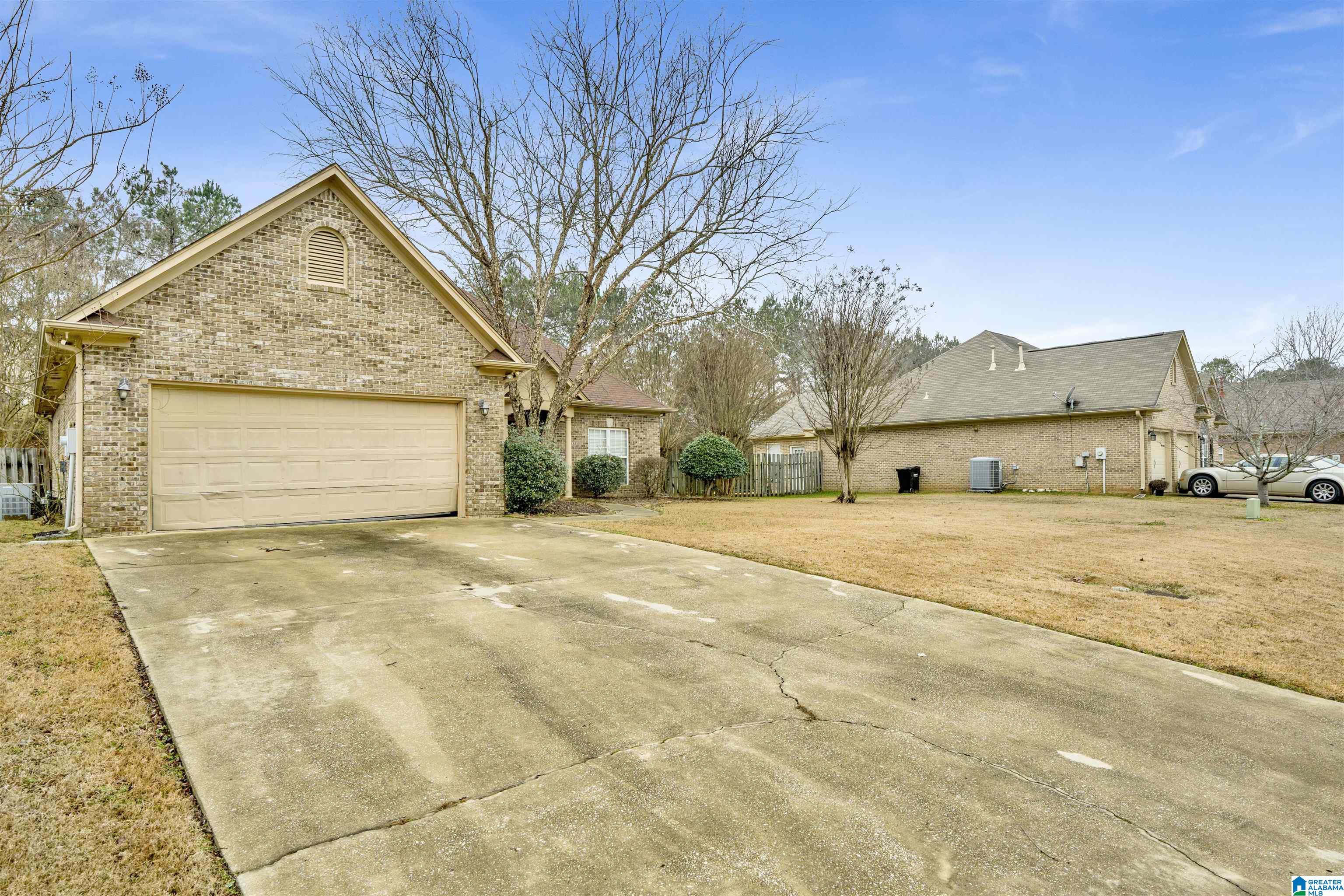 Homes for sale in Mccalla, AL | 5733 Riverbirch Dr, Mccalla, AL 35022 | MLS# 21442587