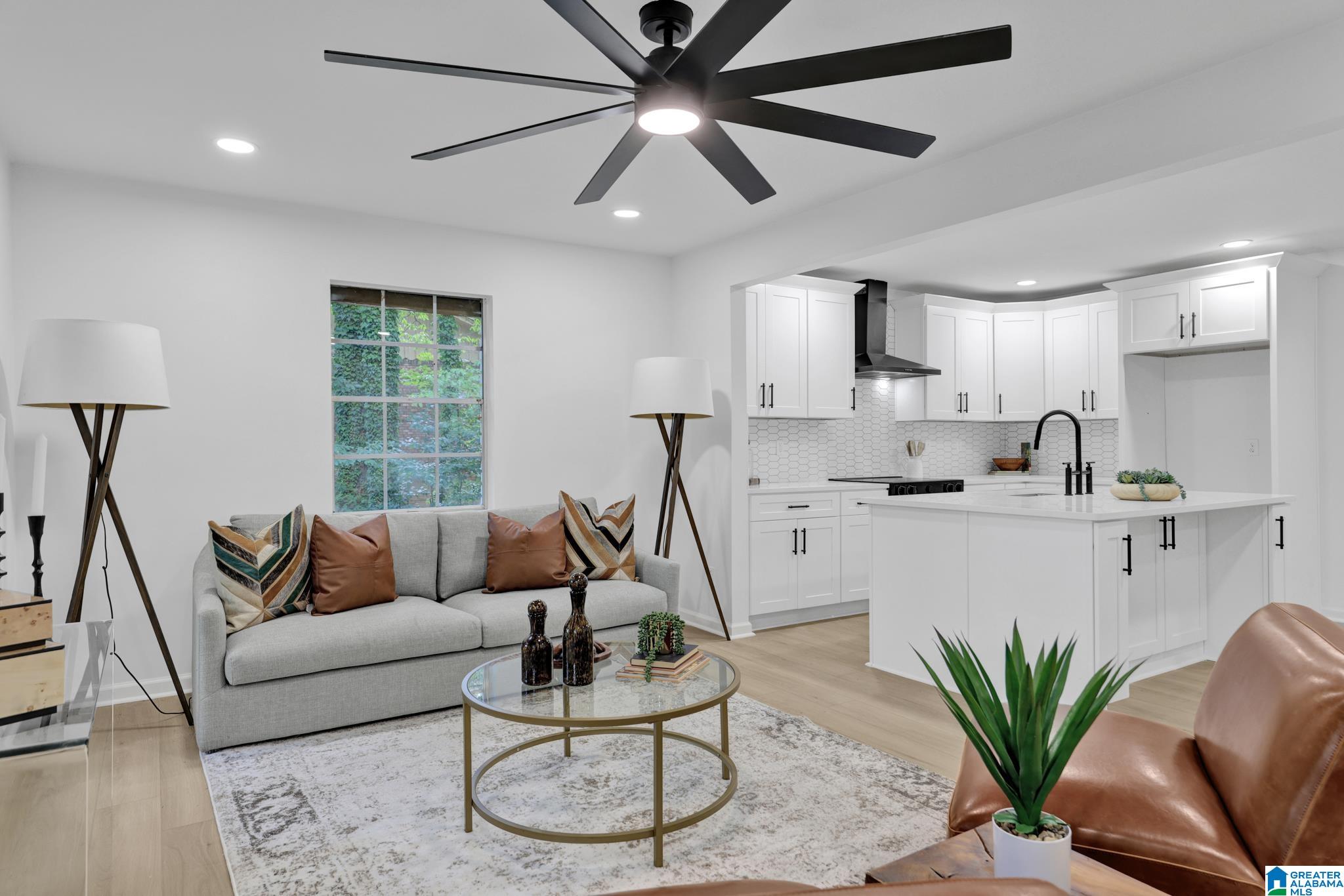 Homes for sale in Hueytown, AL | 3016 Virginia Dr, Hueytown, AL 35023 | MLS# 21442614