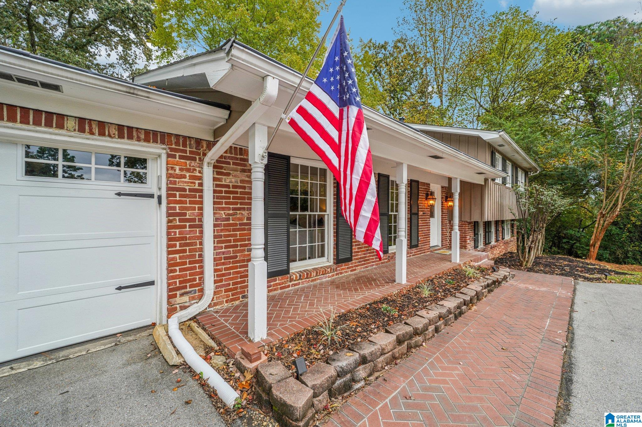 Homes for sale in Vestavia Hills, AL | 2651 Paden Pl, Vestavia Hills, AL 35226 | MLS# 21442771