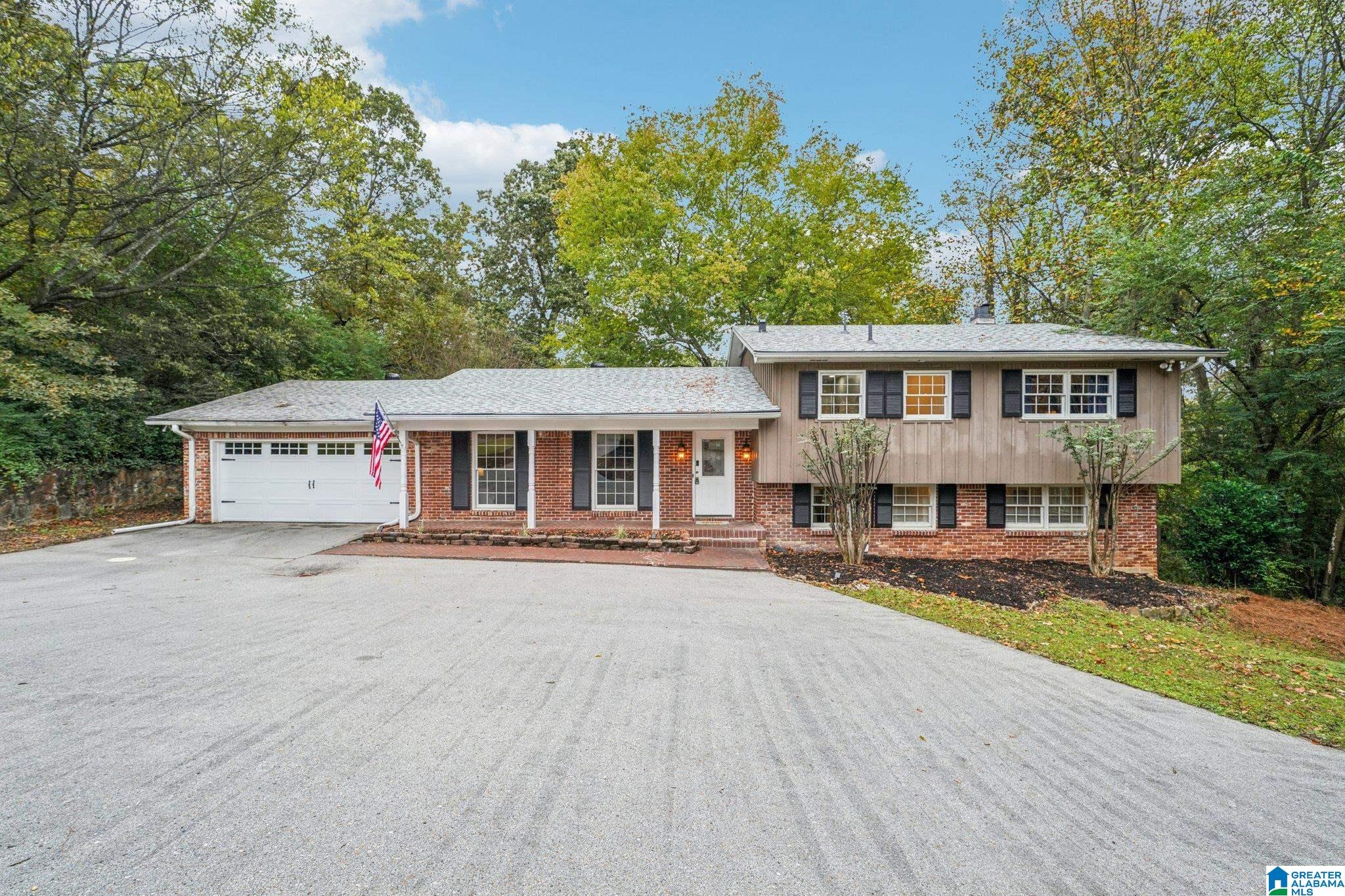 Homes for sale in Vestavia Hills, AL | 2651 Paden Pl, Vestavia Hills, AL 35226 | MLS# 21442771