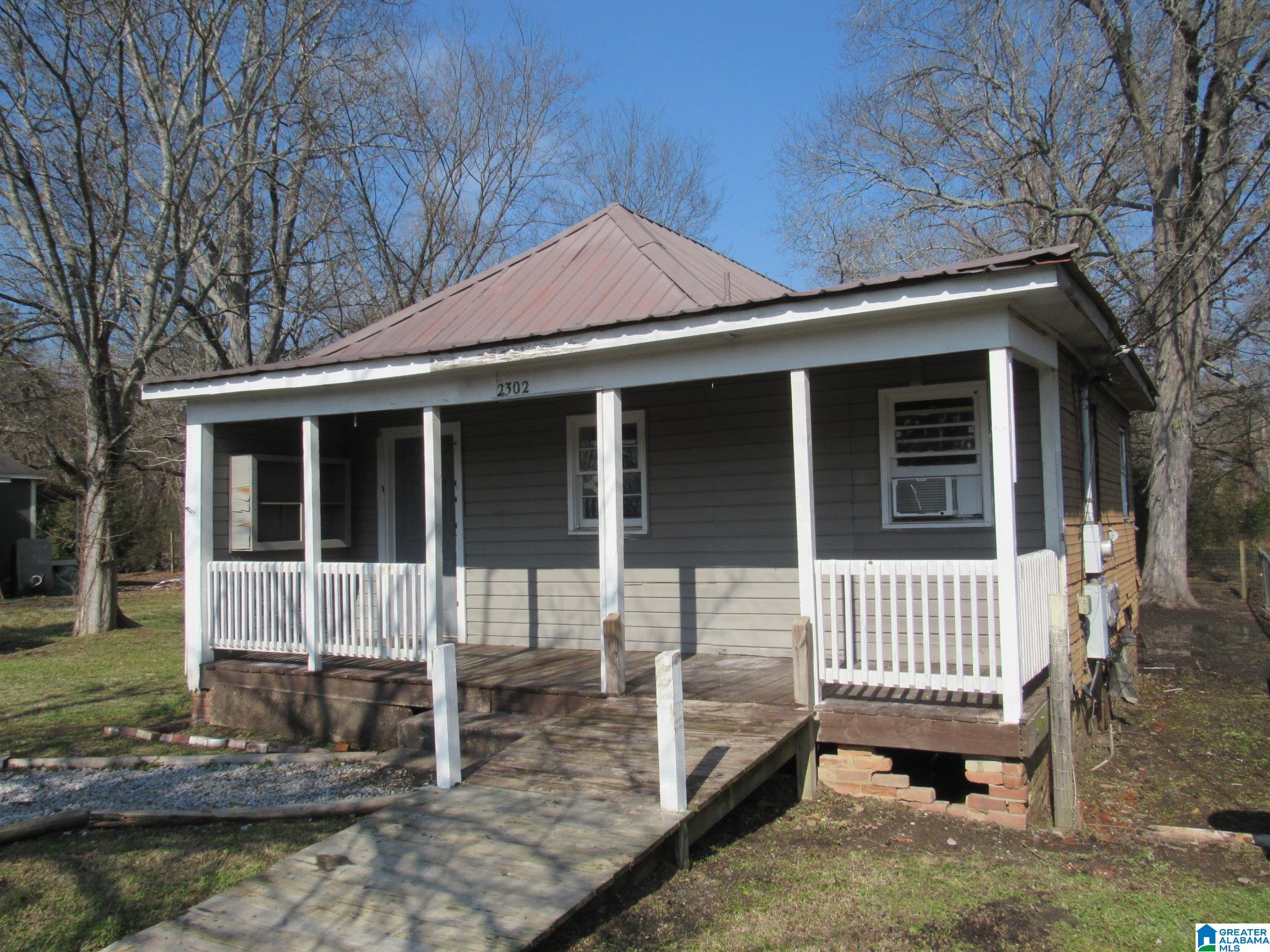 Homes for sale in Gadsden, AL | 2302 Industrial Avenue, Gadsden, AL 35904 | MLS# 21442795