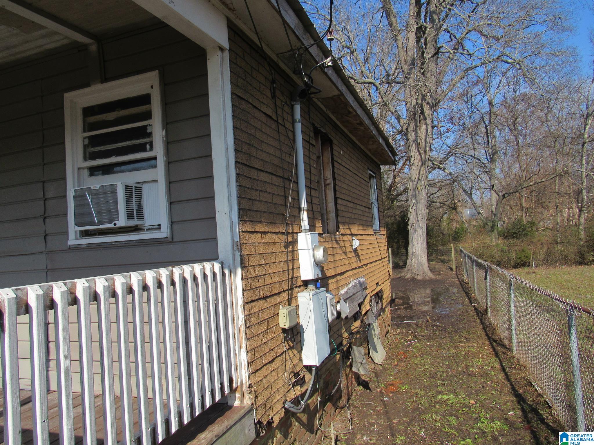 Homes for sale in Gadsden, AL | 2302 Industrial Avenue, Gadsden, AL 35904 | MLS# 21442795