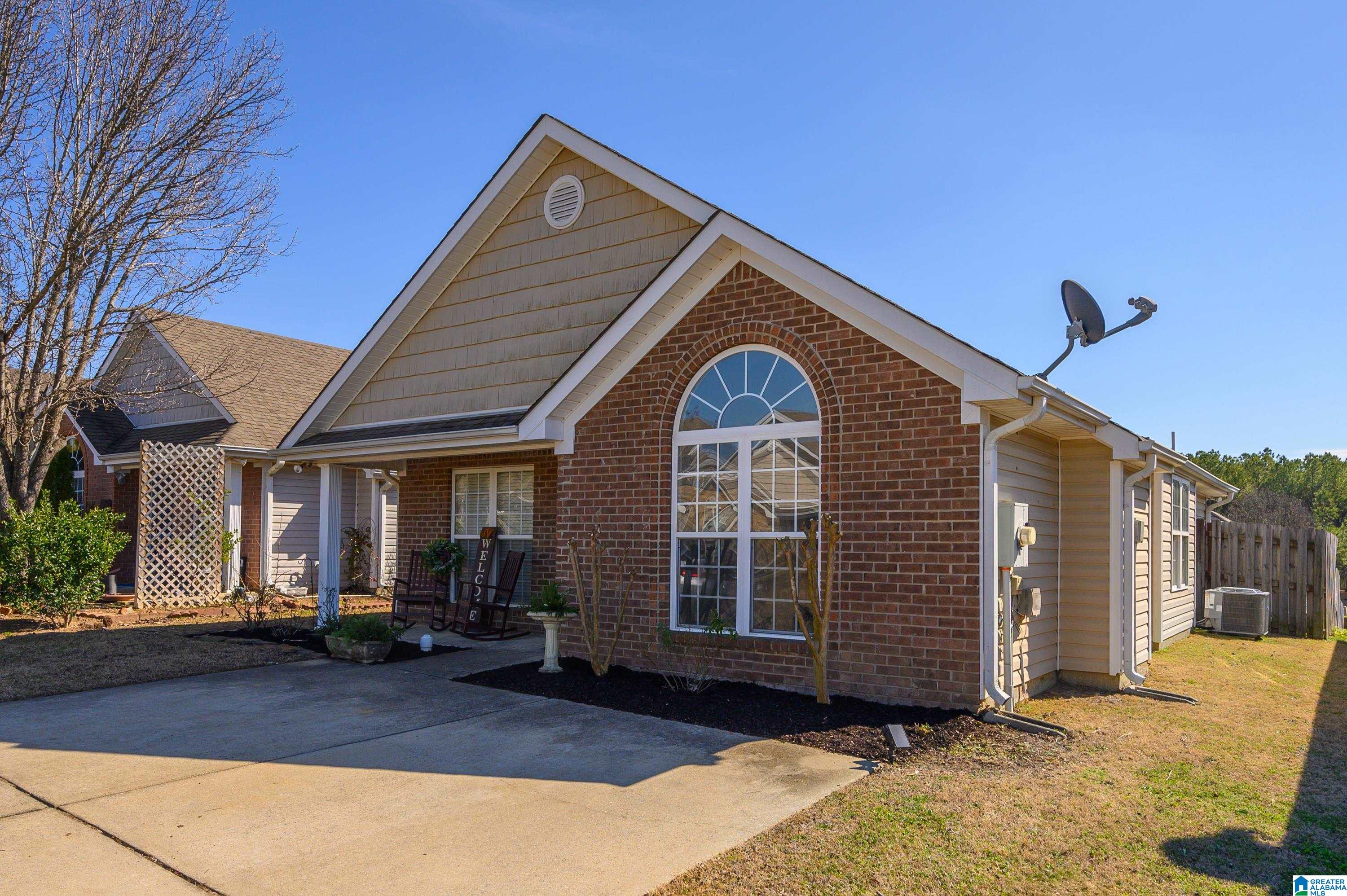 Homes for sale in Calera, AL | 2162 Village Lane, Calera, AL 35040 | MLS# 21442804