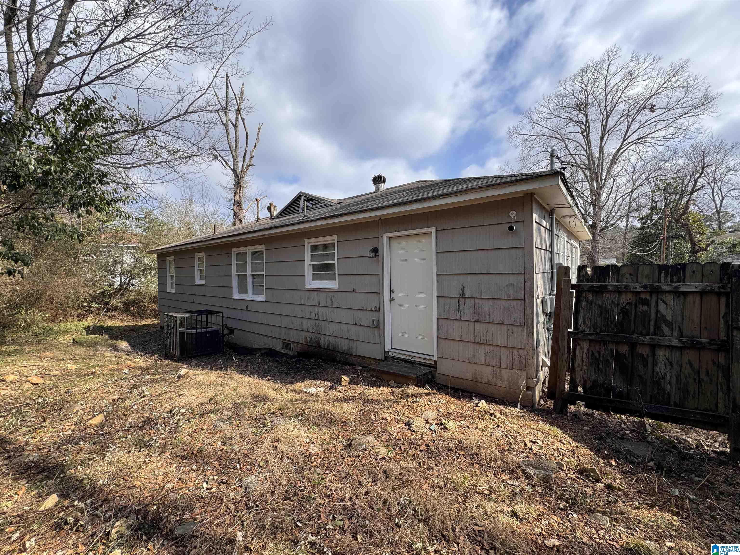 Homes for sale in Center Point, AL | 2612 2nd Street Nw, Center Point, AL 35215 | MLS# 21442832