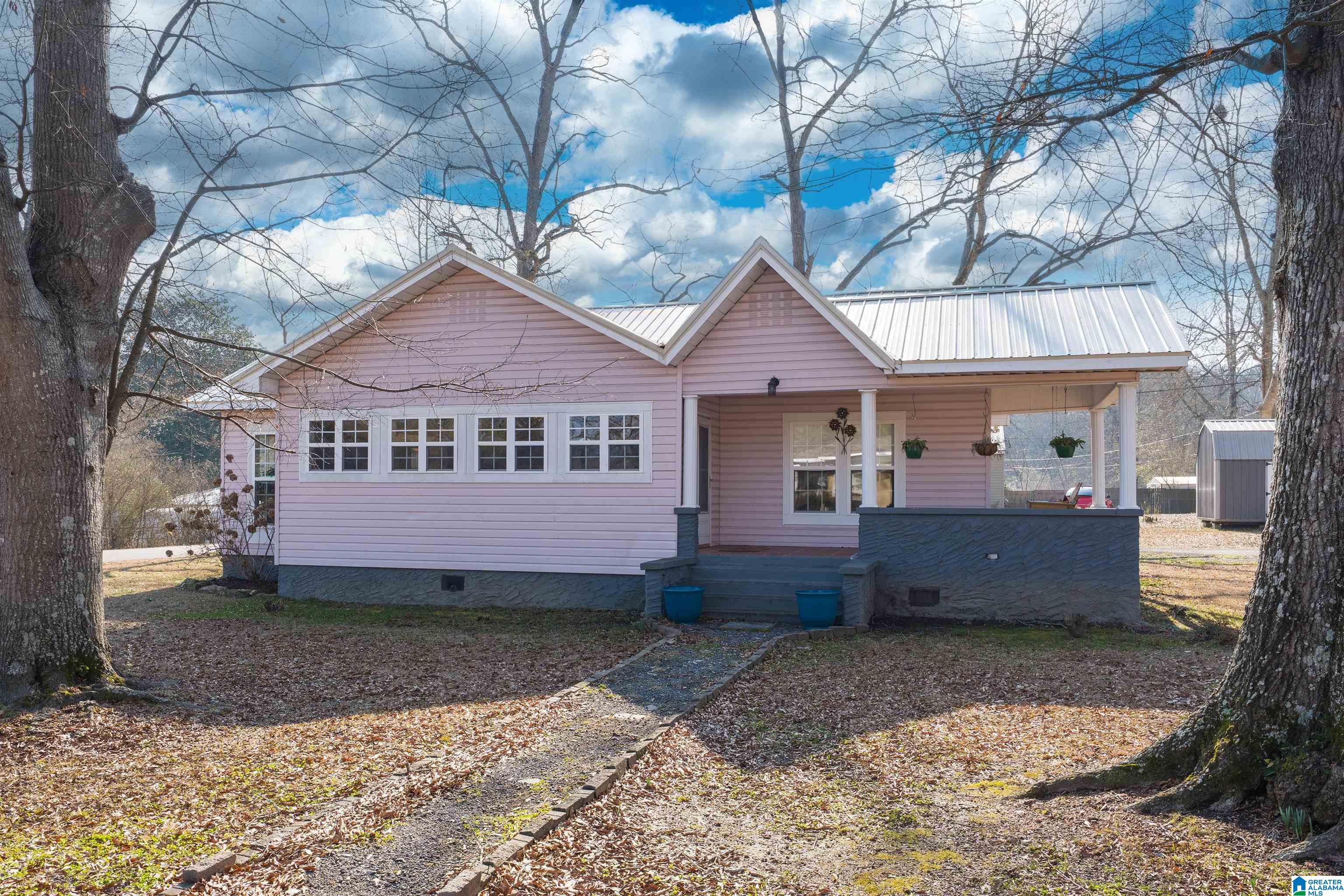 Homes for sale in Pell City, AL | 1918 3rd Avenue S, Pell City, AL 35128 | MLS# 21442855